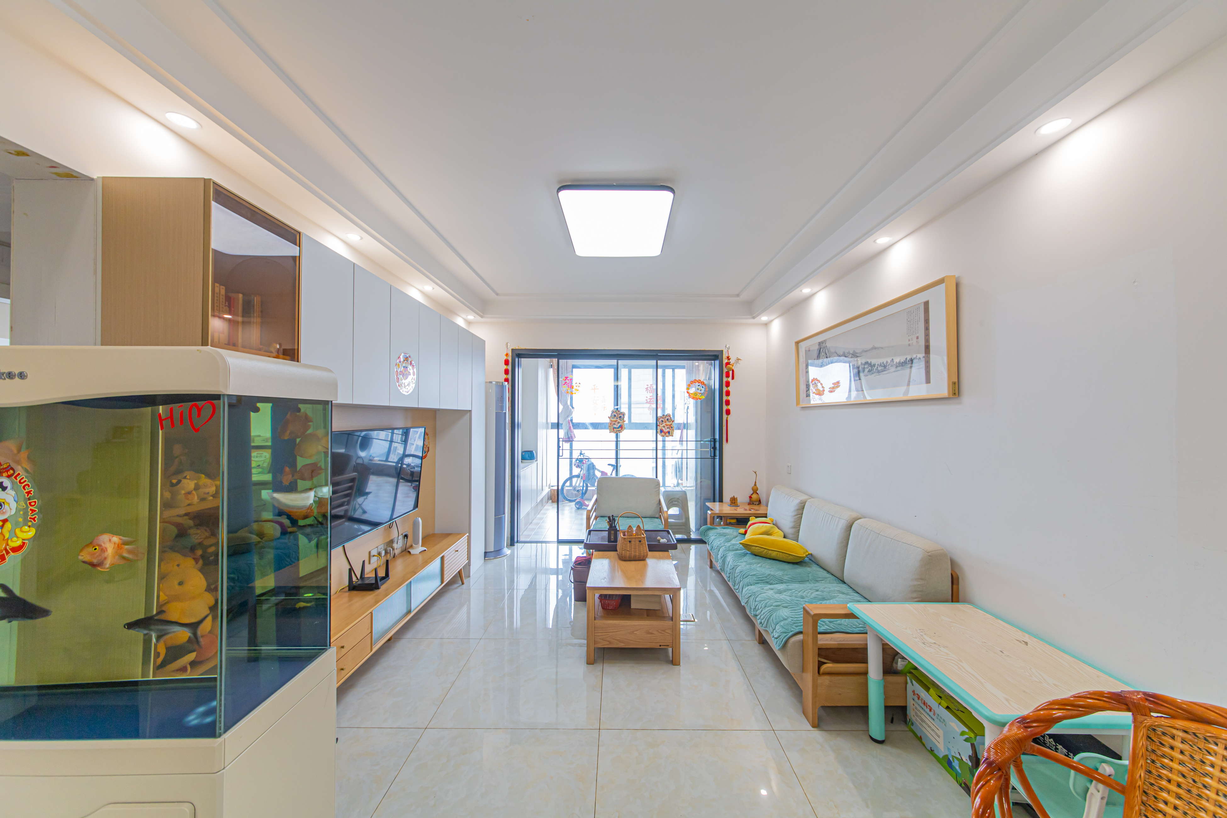 九峰远见 3室2厅1卫 112.0万 九峰远见 3室2厅1卫 112.0万客厅