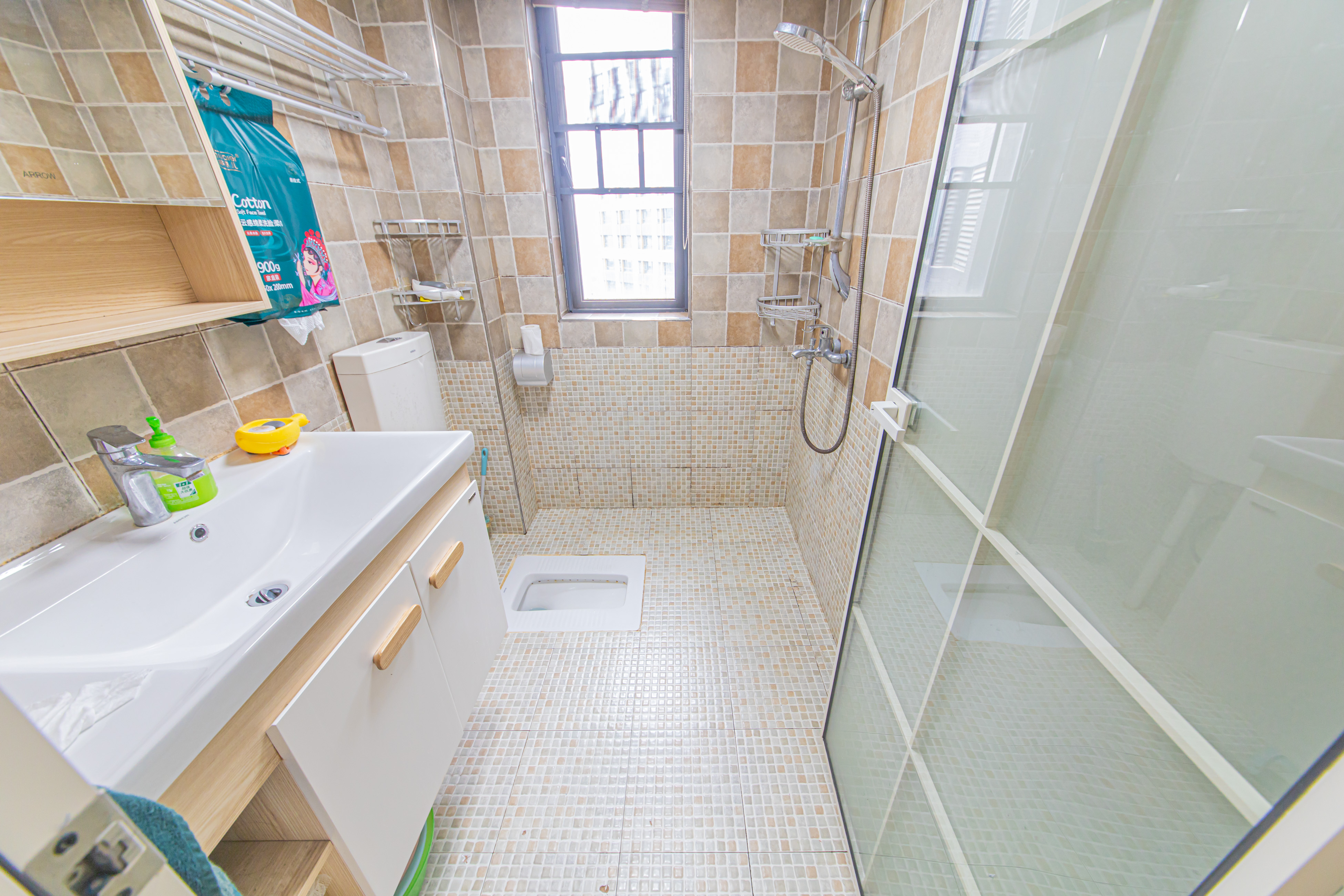 九峰远见 3室2厅1卫 112.0万 九峰远见 3室2厅1卫 112.0万卫生间