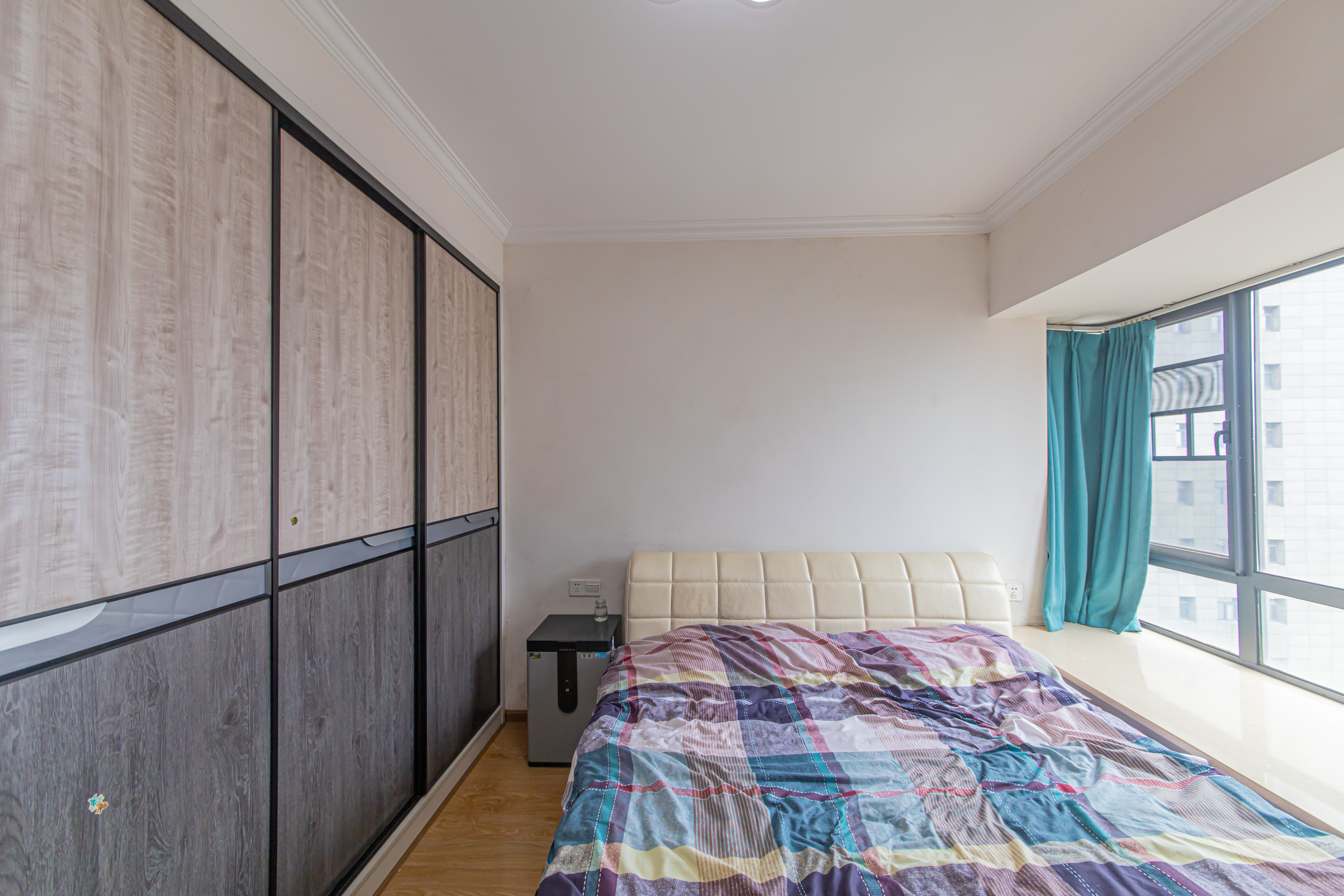 九峰远见 3室2厅1卫 112.0万 九峰远见 3室2厅1卫 112.0万卧室