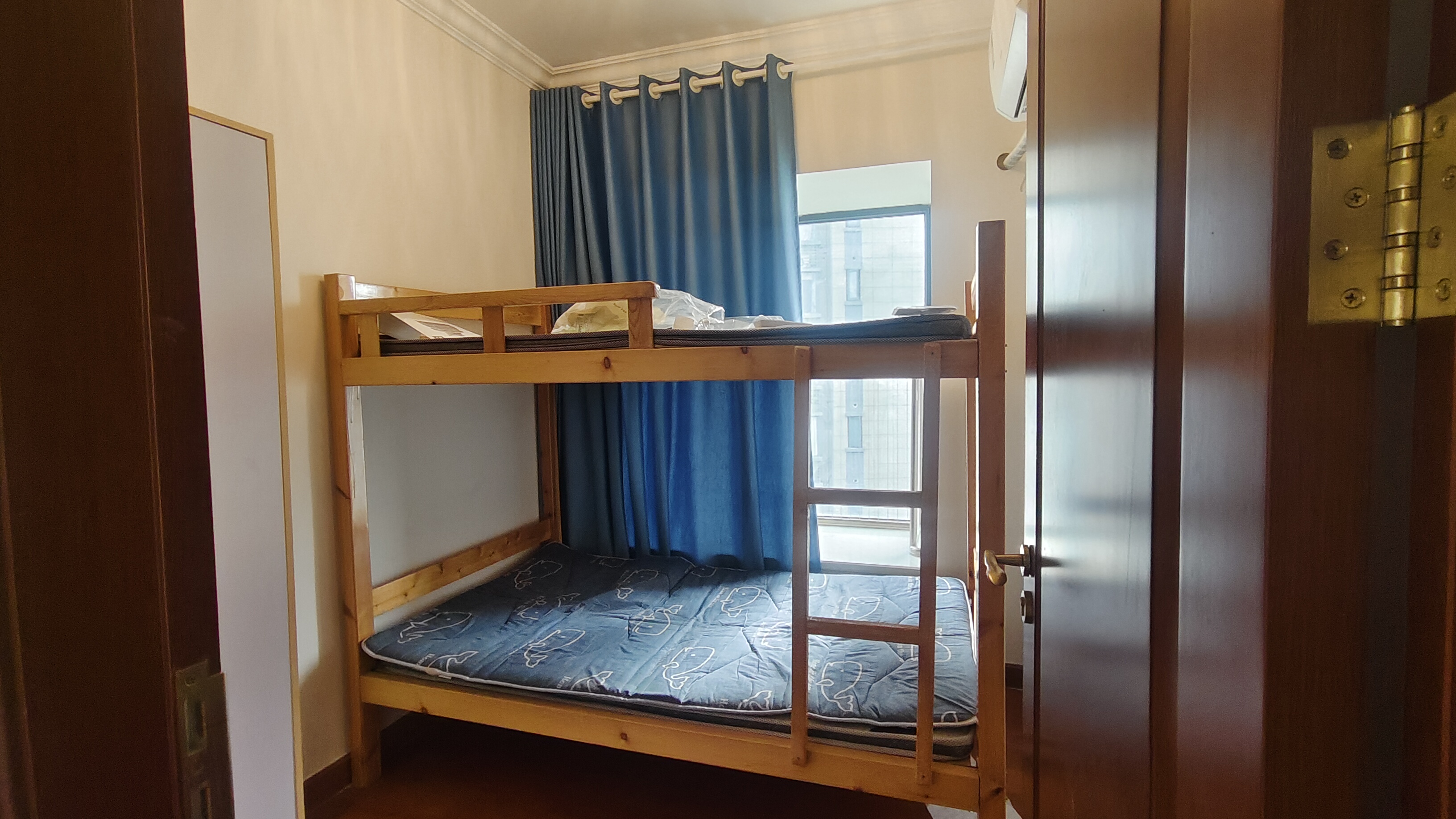 恒大林溪郡 4室2厅1卫 76.8万 恒大林溪郡 4室2厅1卫 76.8万室内图