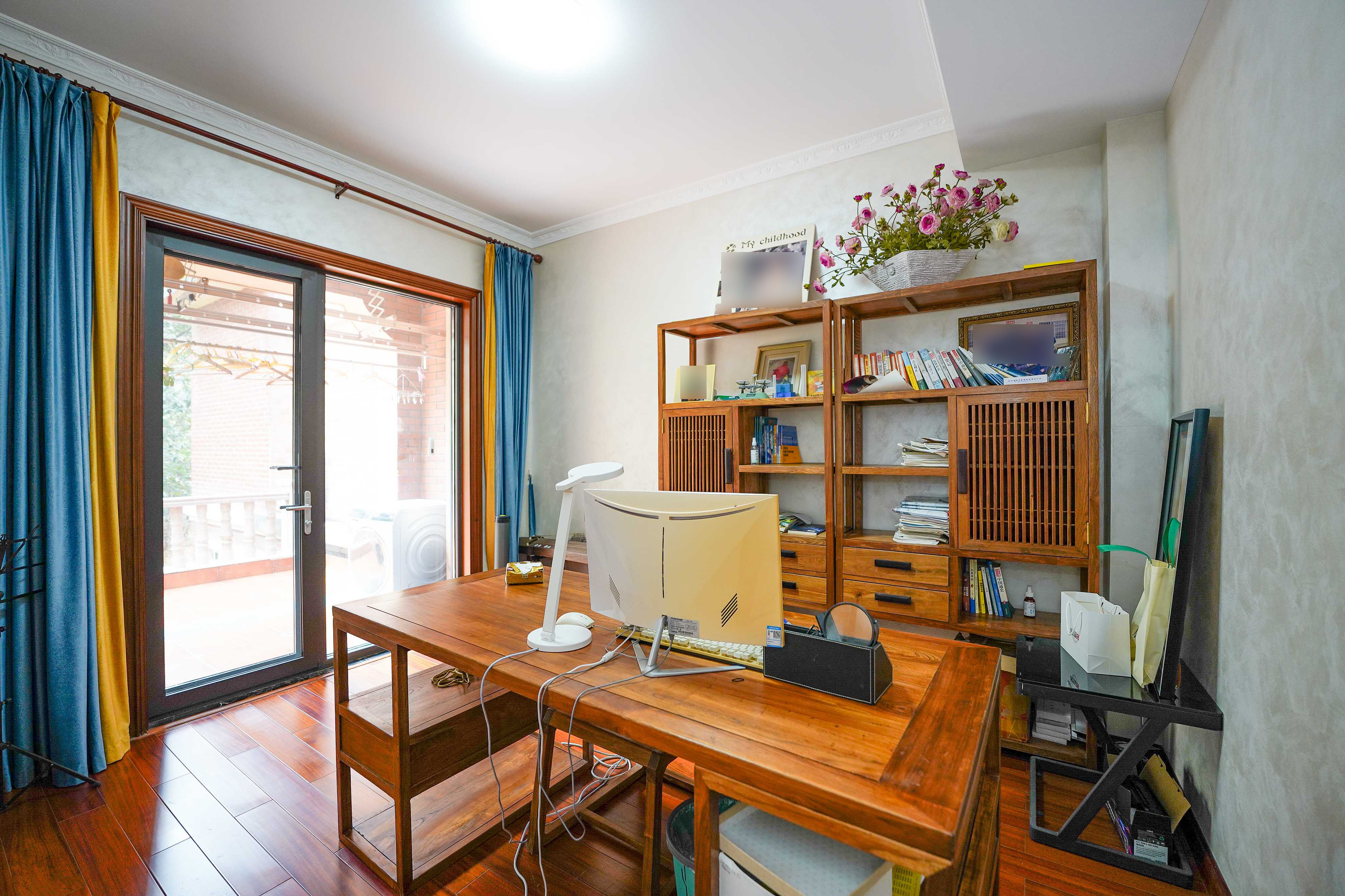 格兰小镇  5室2厅4卫    408.0万 格兰小镇  5室2厅4卫    408.0万卧室