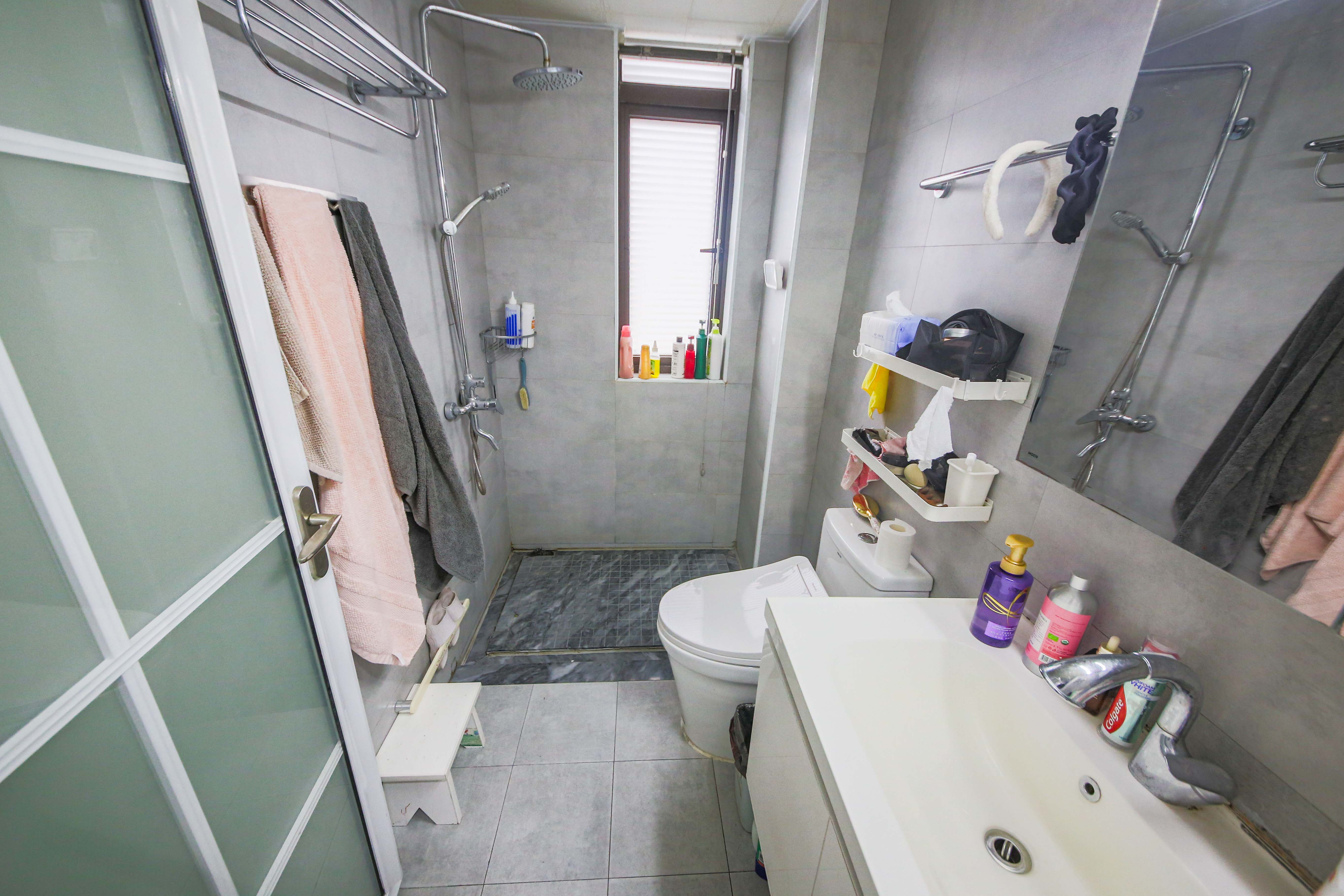 中建信和城  3室2厅2卫   148.00万卫生间