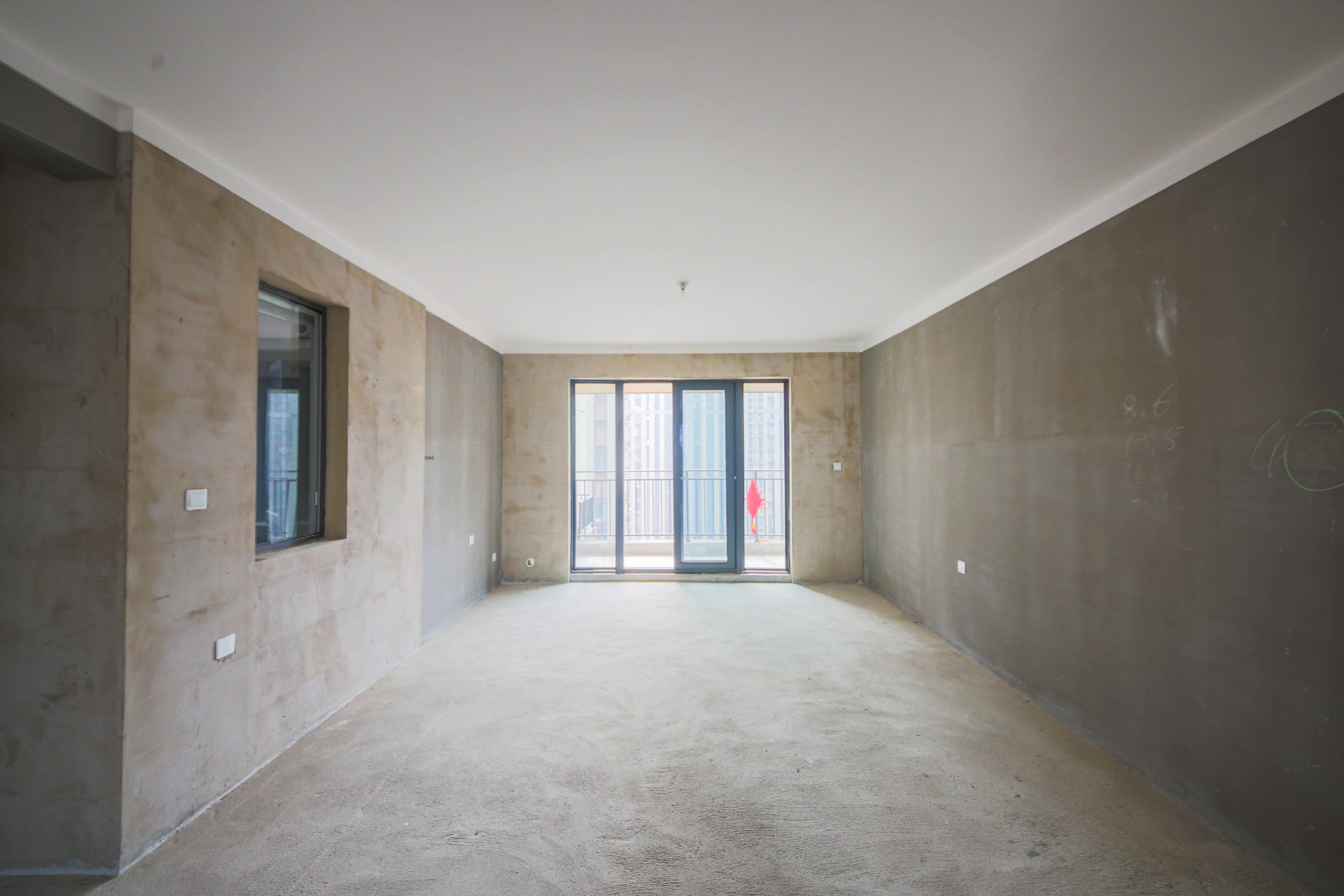 中建钰和城  4室2厅2卫   188.00万客厅