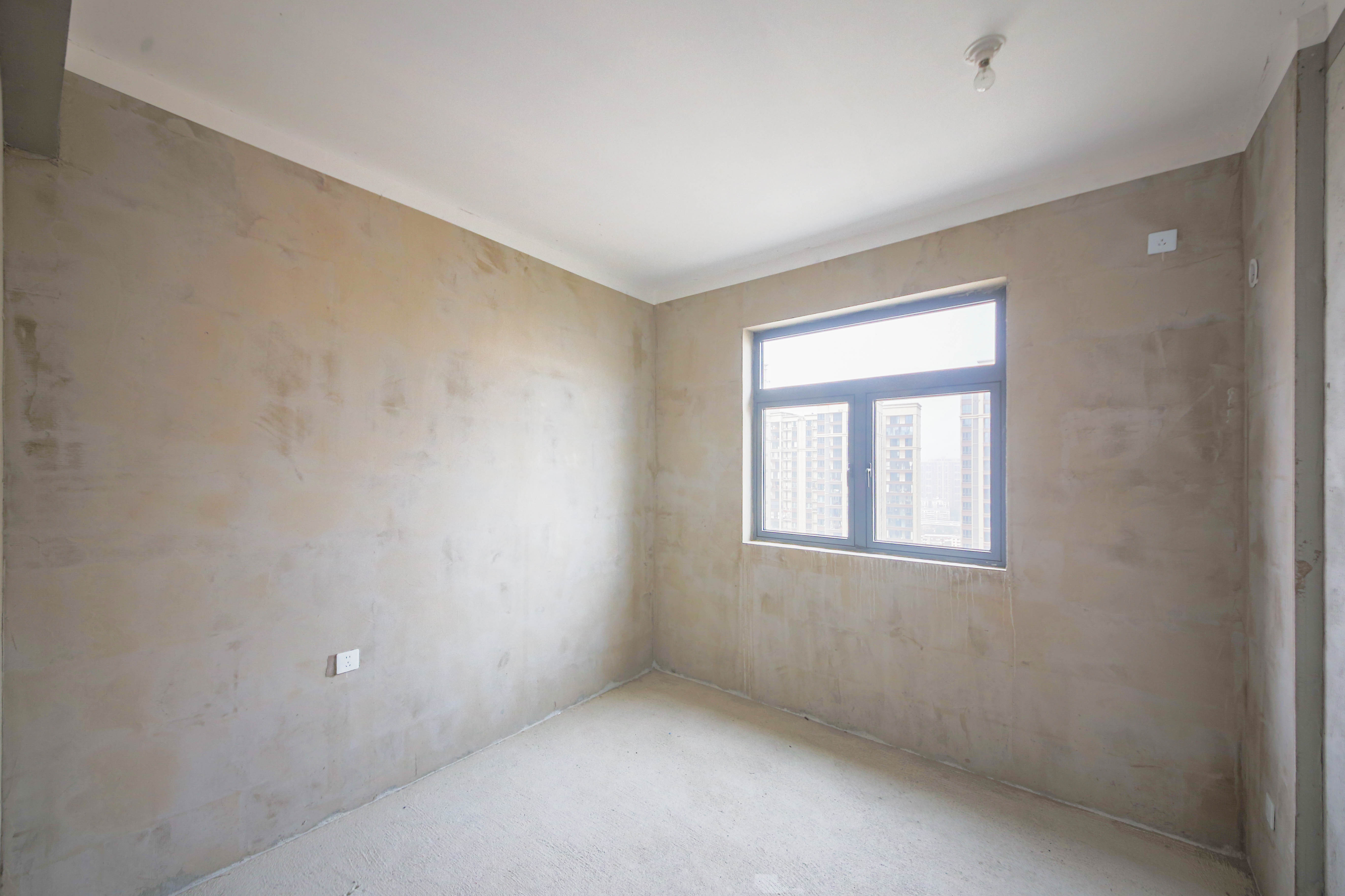 中建钰和城  4室2厅2卫   188.00万卧室