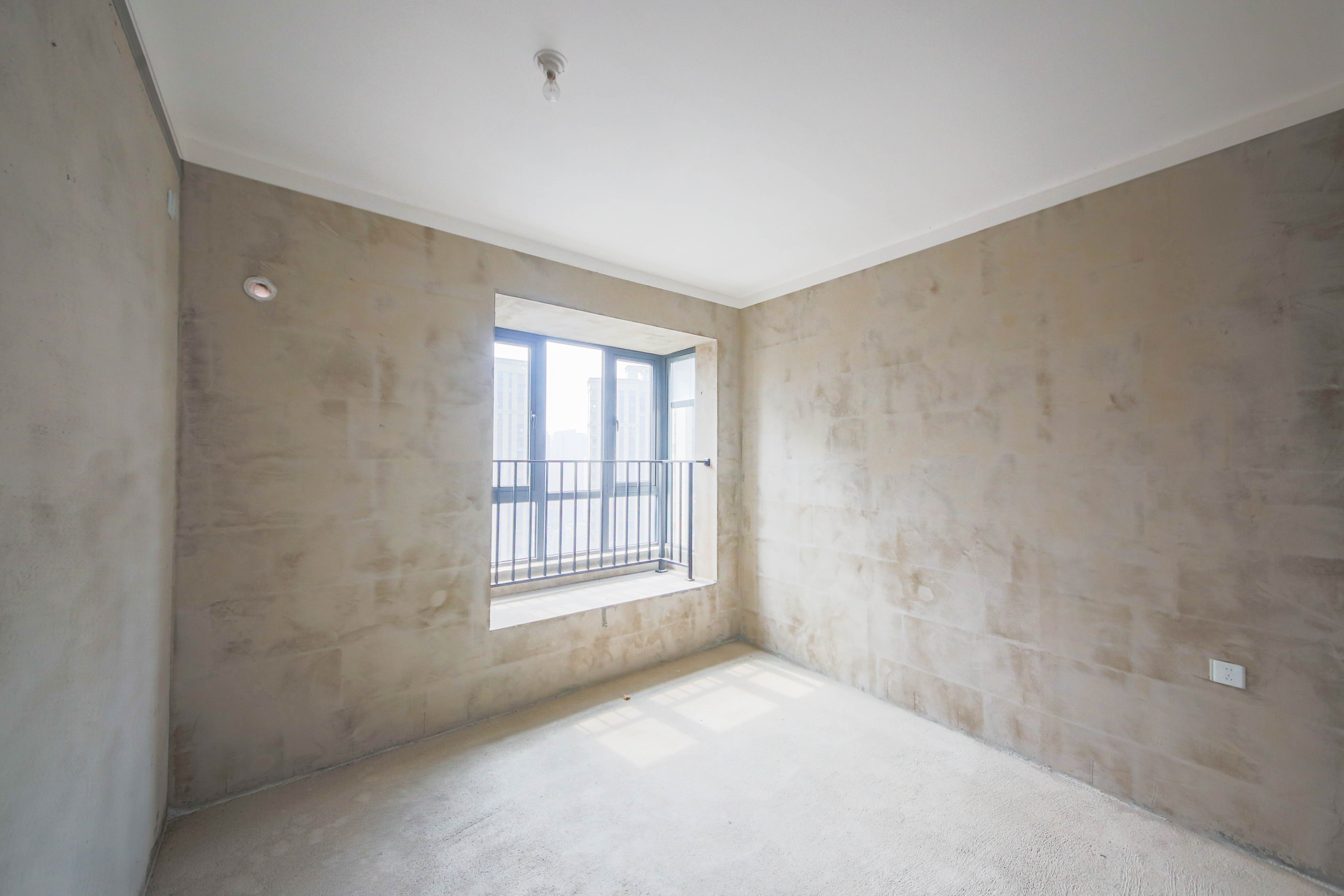 中建钰和城  4室2厅2卫   188.00万卧室