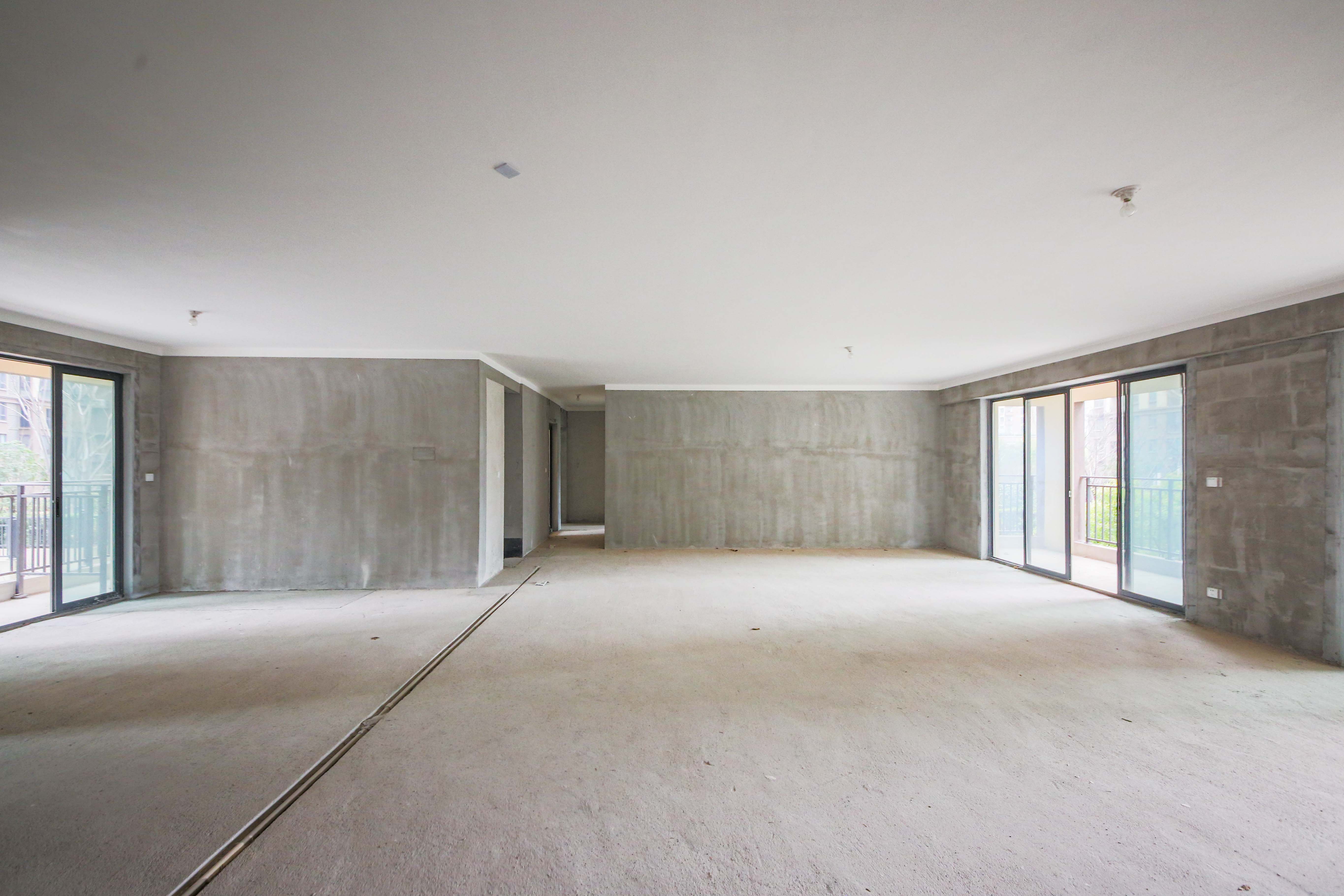 中建钰和城  4室2厅3卫   340.00万客厅