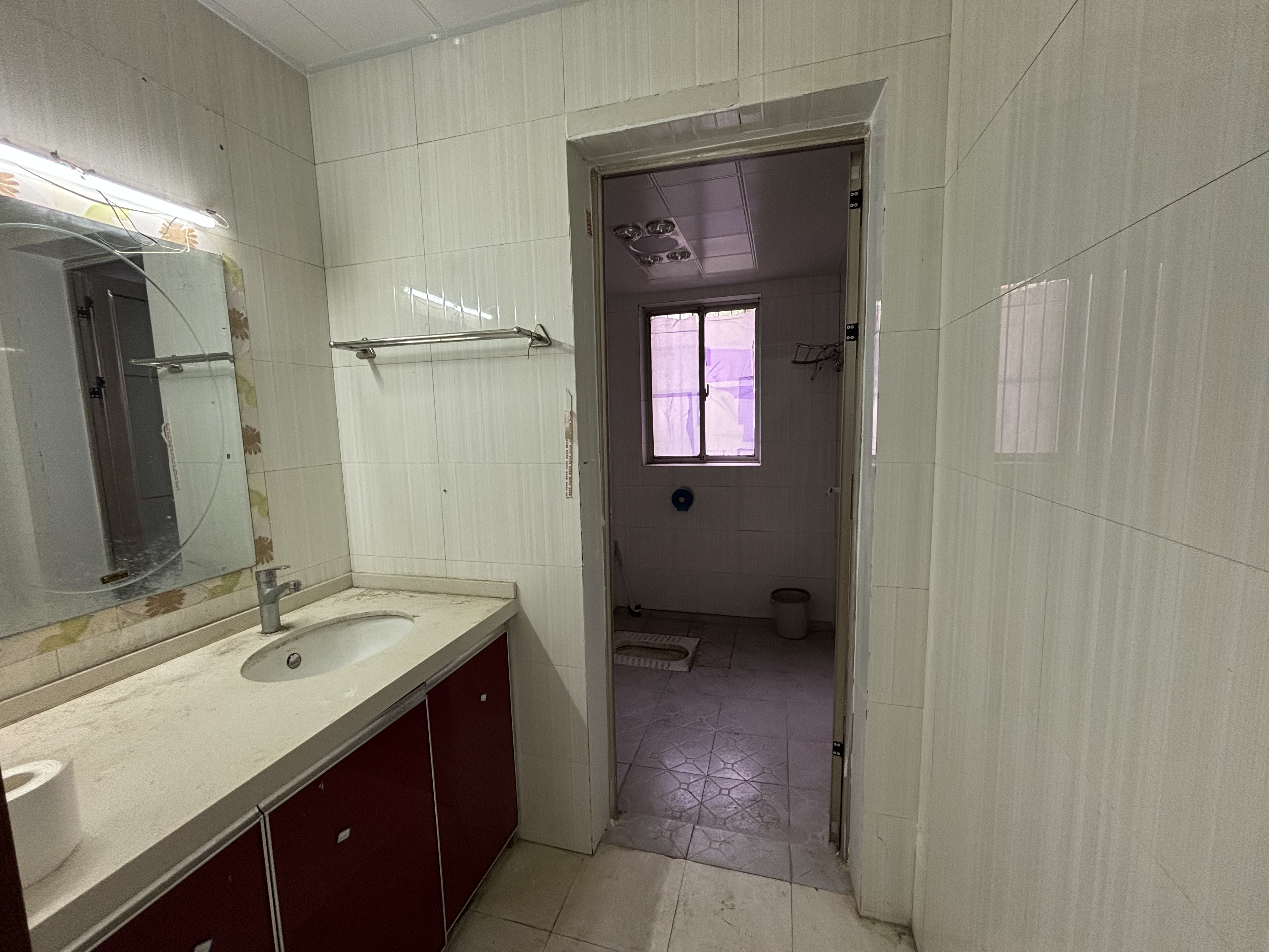 天泰小区  3室2厅2卫    45.0万 天泰小区  3室2厅2卫    45.0万室内图