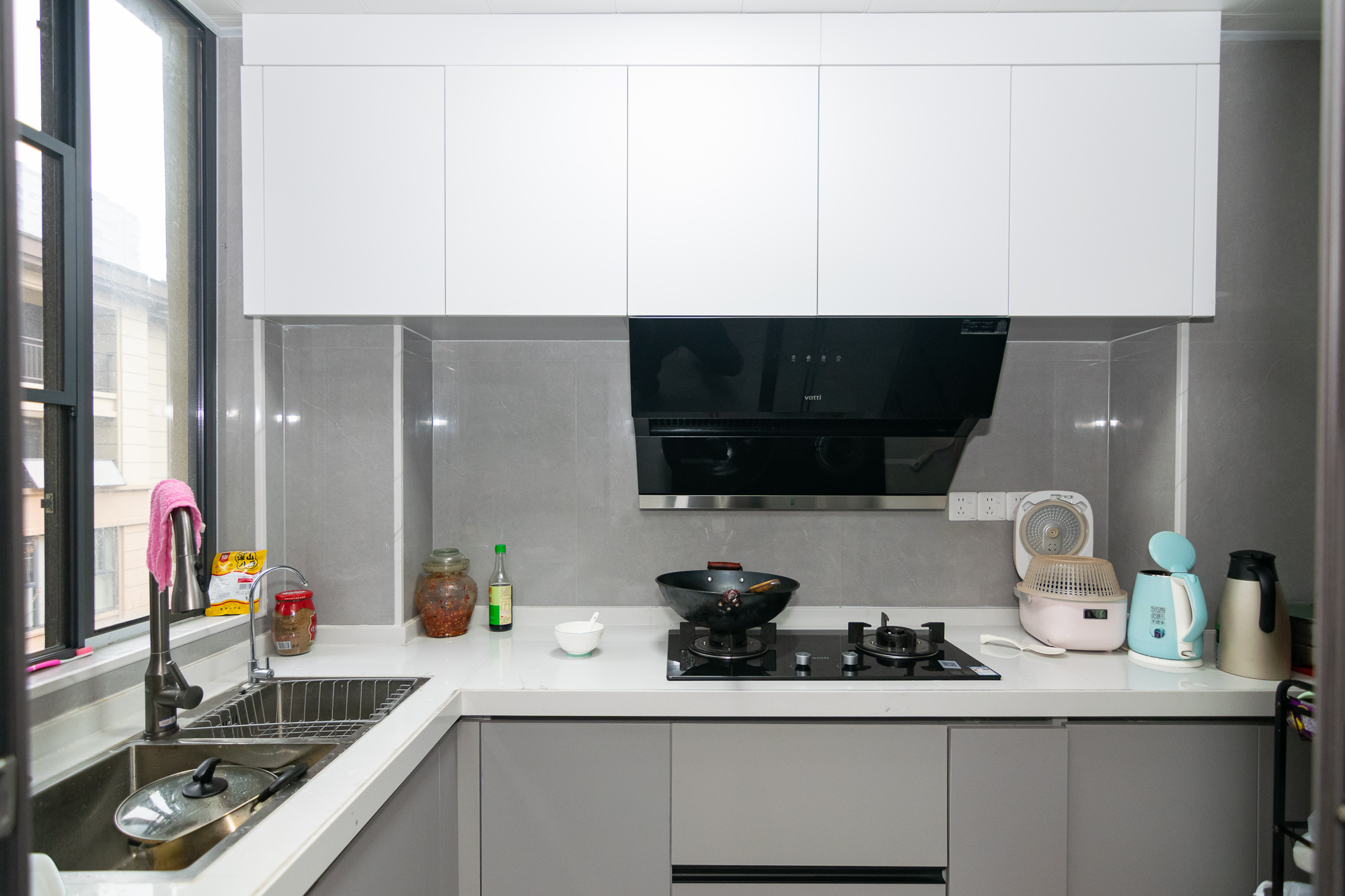 澳海望洲府  4室2厅2卫    98.0万 澳海望洲府  4室2厅2卫    98.0万厨房