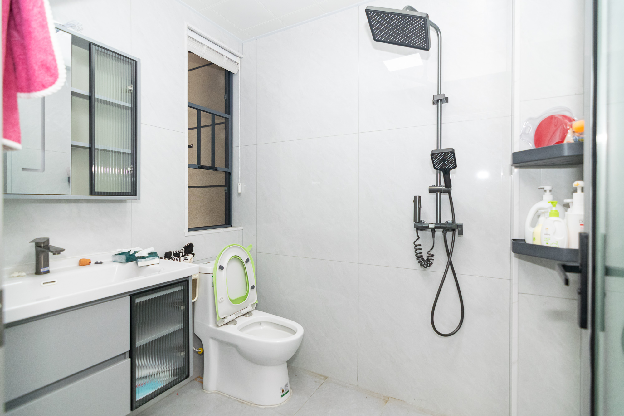 澳海望洲府  4室2厅2卫    98.0万 澳海望洲府  4室2厅2卫    98.0万卫生间