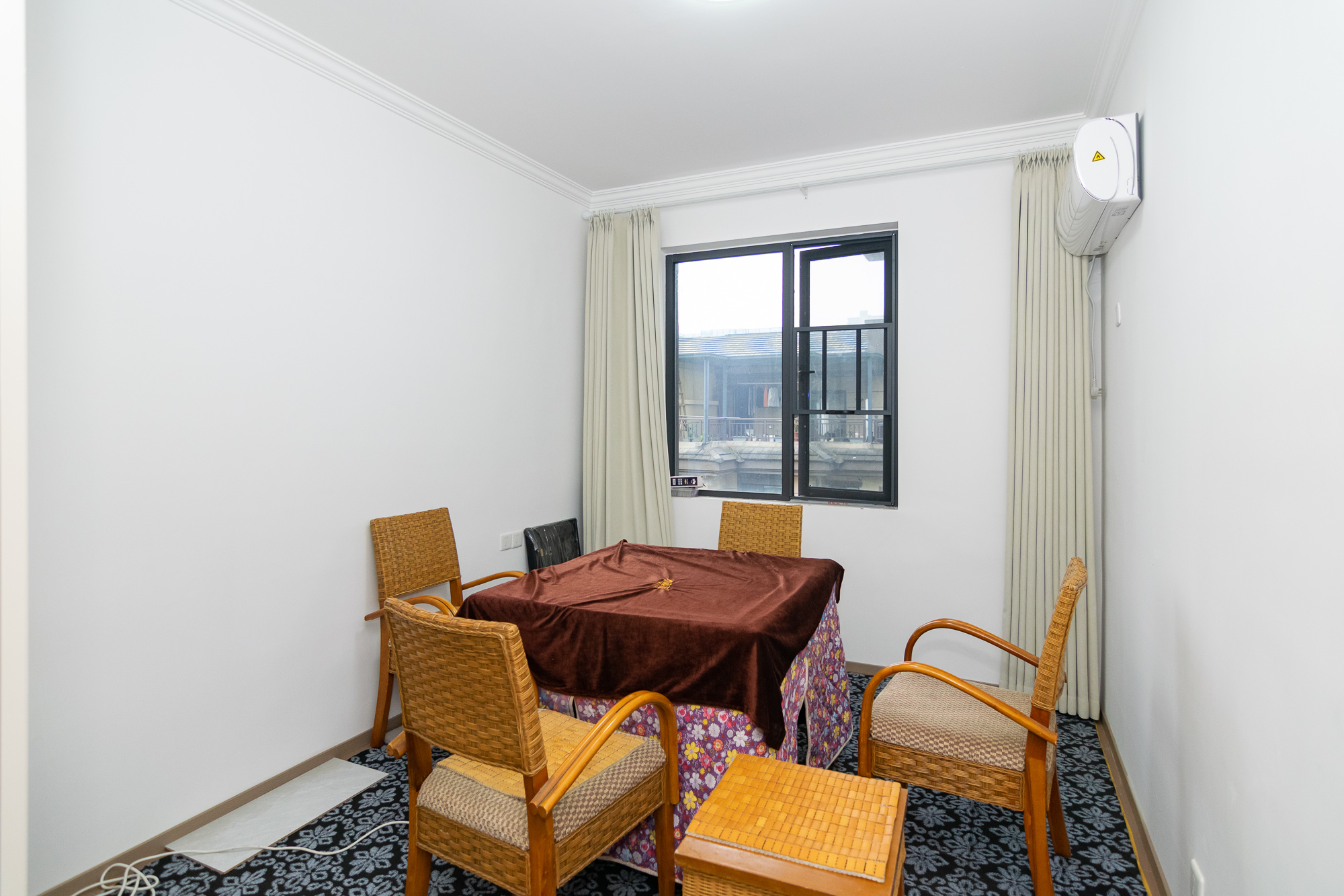 澳海望洲府  4室2厅2卫    98.0万 澳海望洲府  4室2厅2卫    98.0万卧室