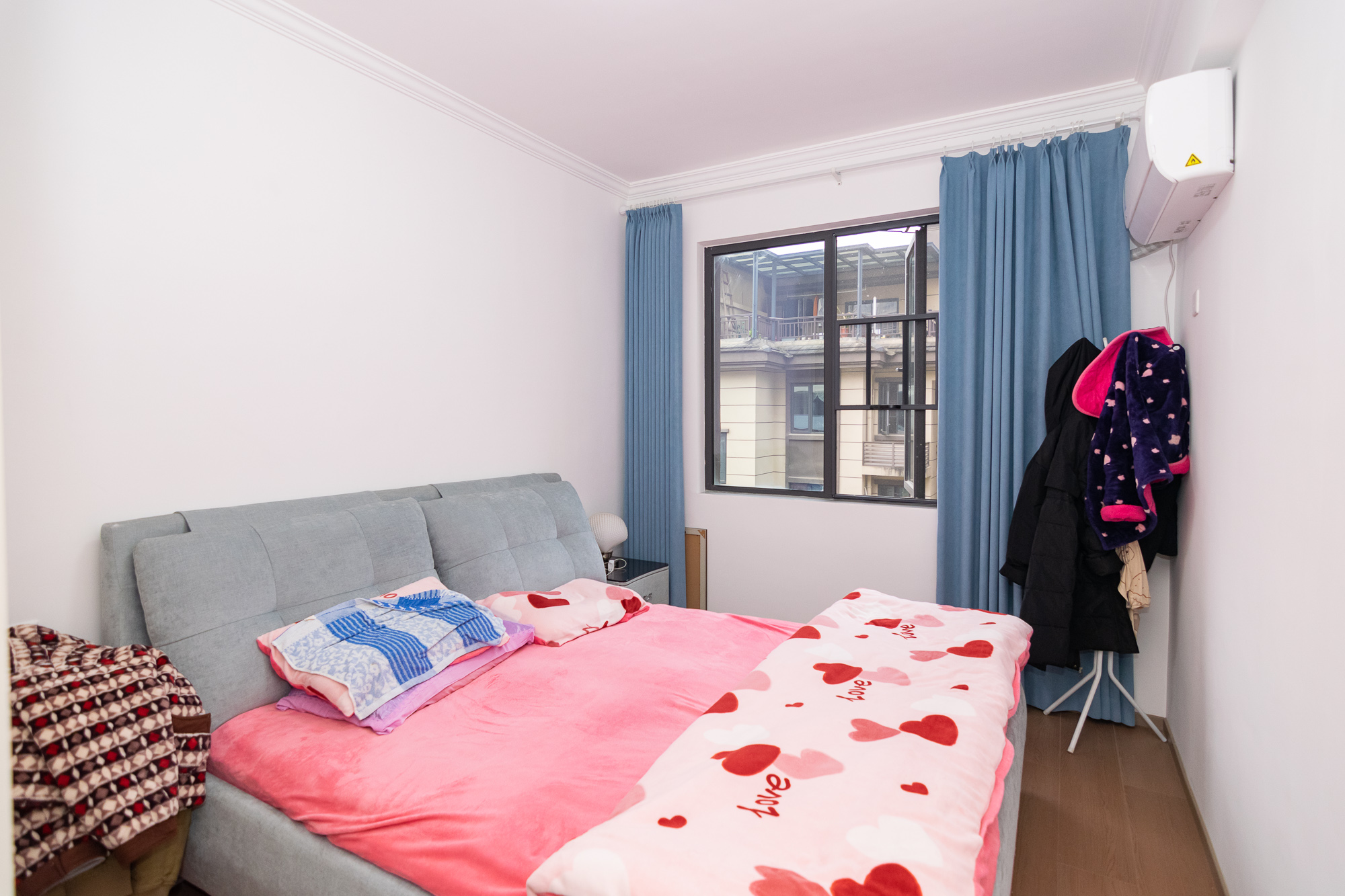 澳海望洲府  4室2厅2卫    98.0万 澳海望洲府  4室2厅2卫    98.0万卧室