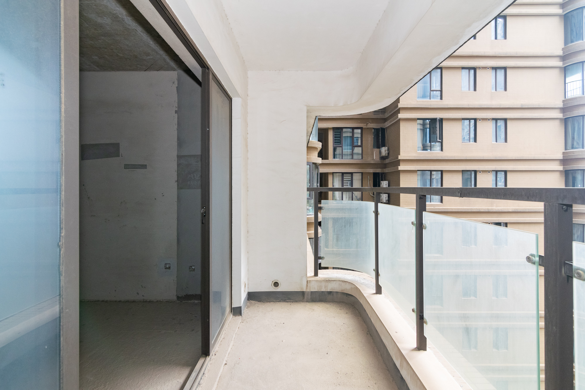 润和长郡(润和紫郡二三期)  3室2厅2卫    86.0万 润和长郡(润和紫郡二三期)  3室2厅2卫    86.0万阳台