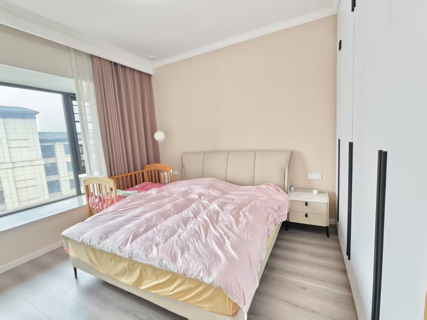 荣盛华府 4室2厅2卫 85.0万 荣盛华府 4室2厅2卫 85.0万室内图