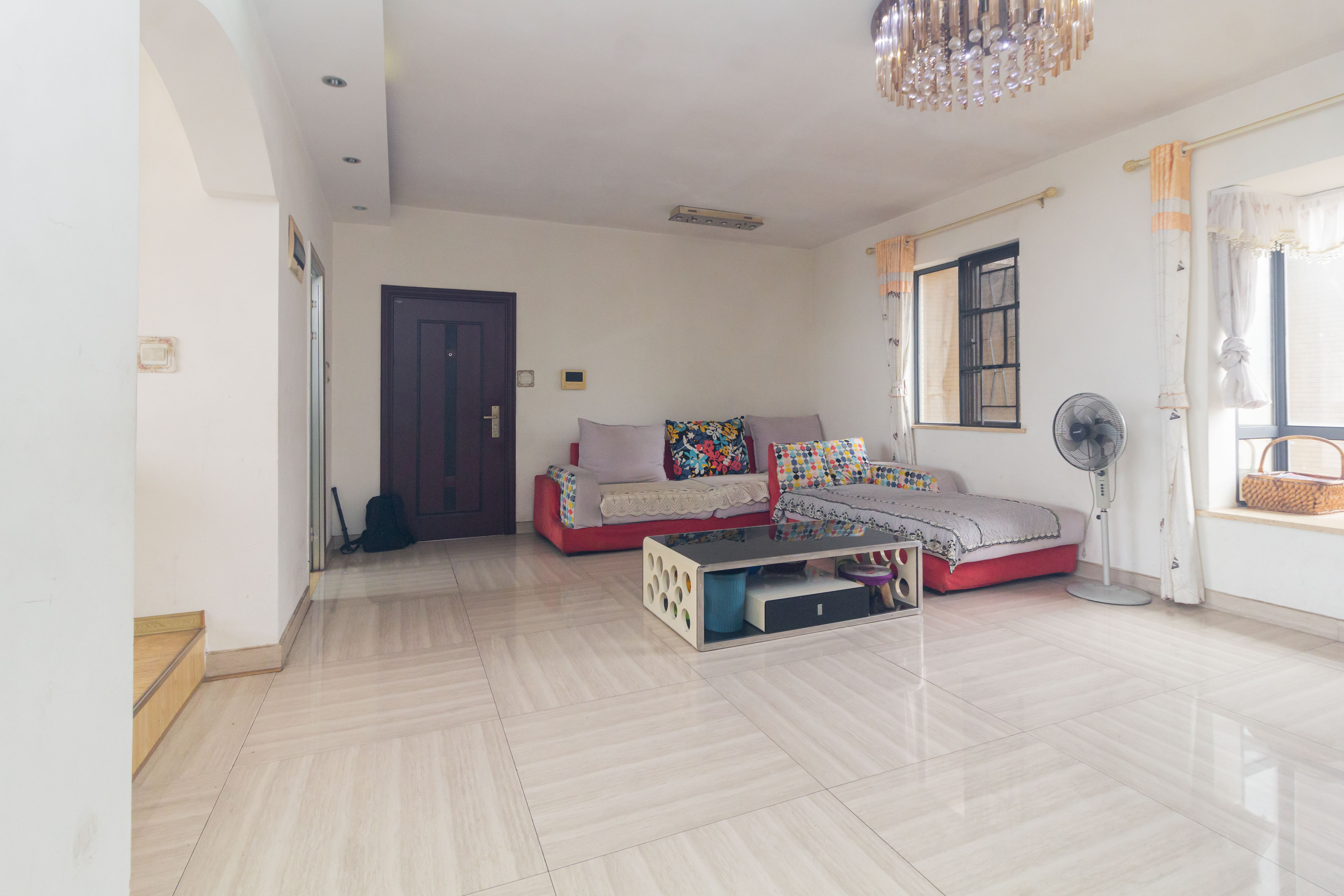 中国铁建国际城一期  3室2厅1卫    48.0万 中国铁建国际城一期  3室2厅1卫    48.0万