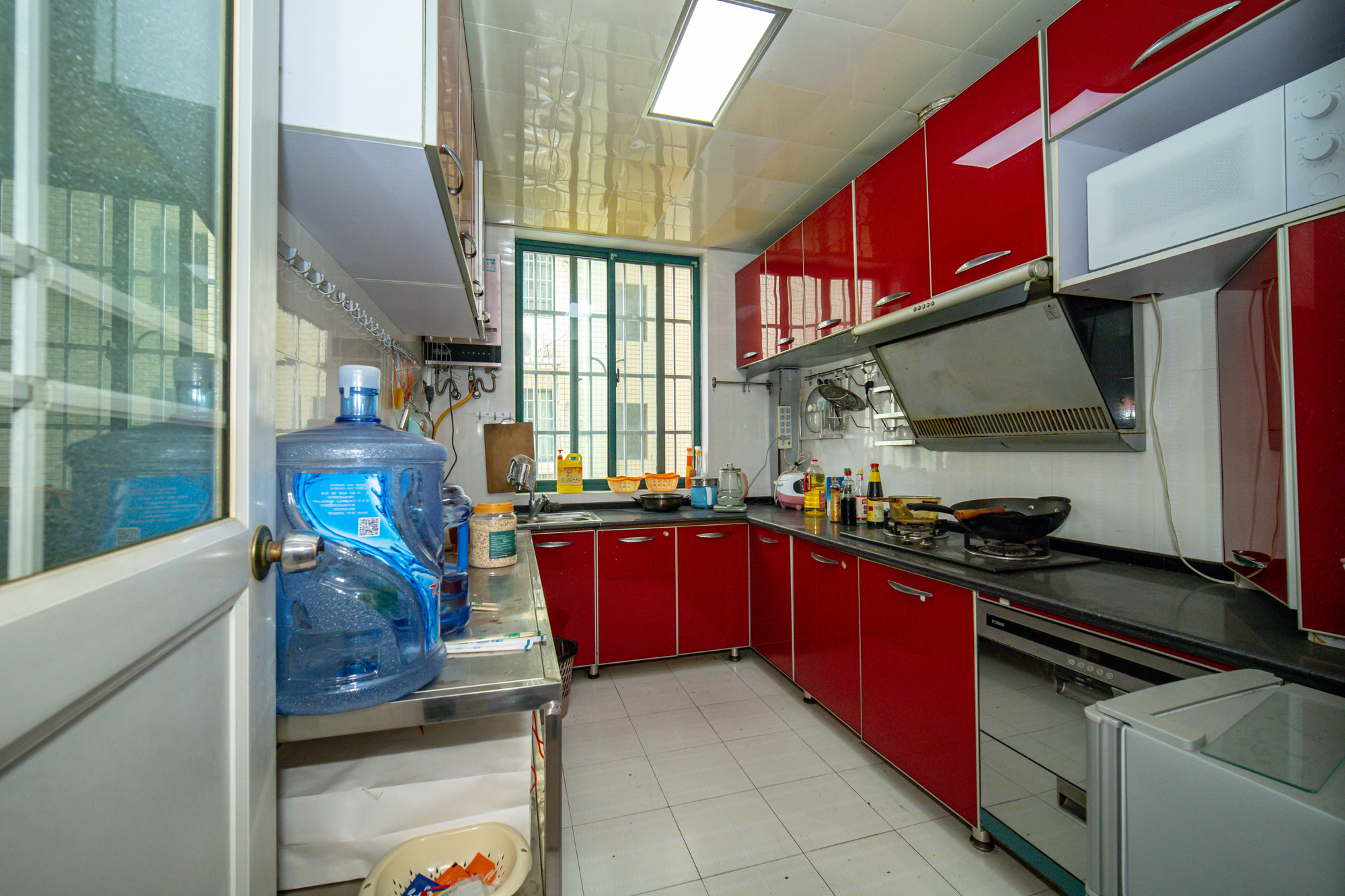 天和华城 3室2厅2卫 59.8万 天和华城 3室2厅2卫 59.8万厨房