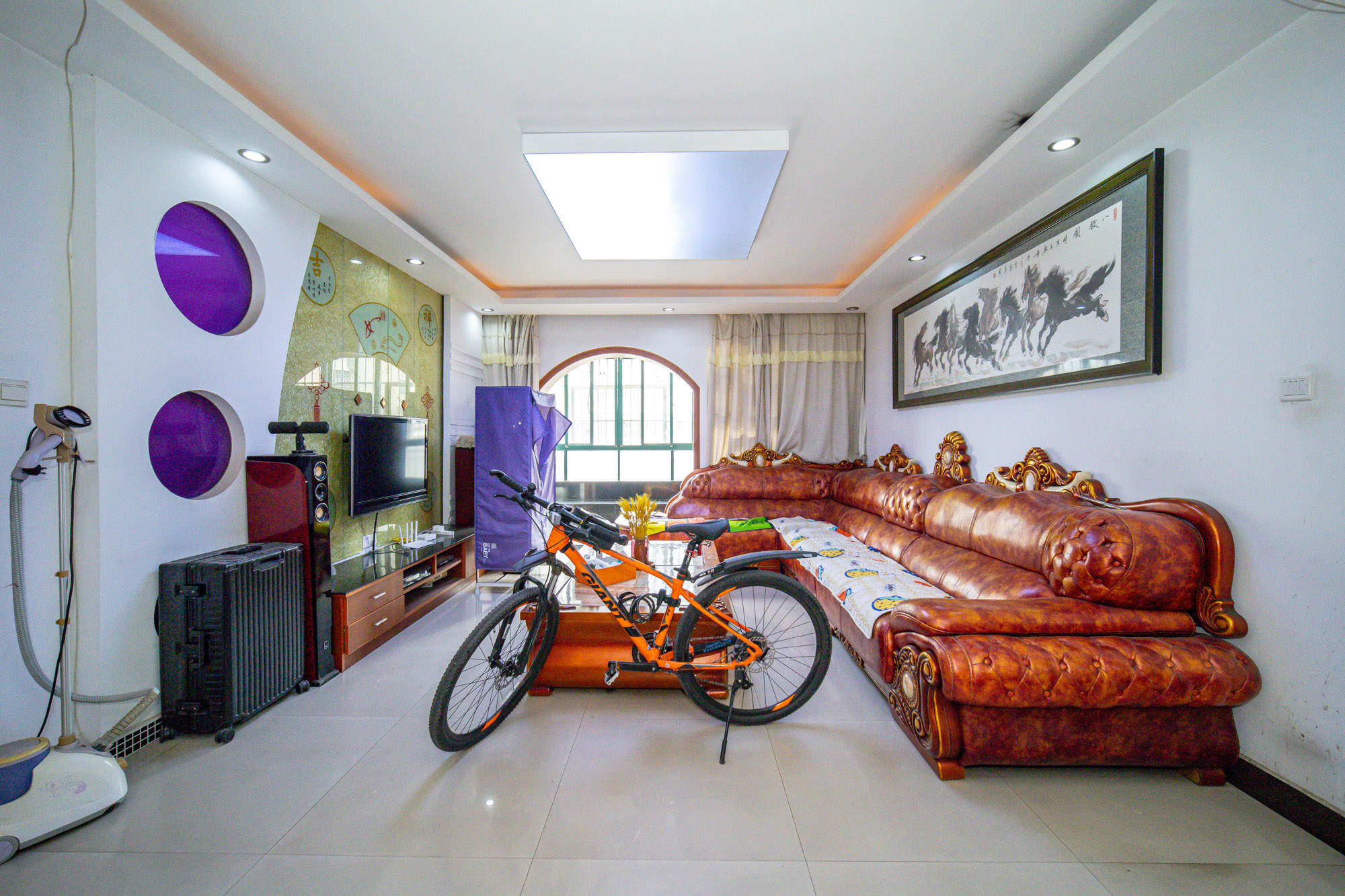 天和华城 3室2厅2卫 59.8万 天和华城 3室2厅2卫 59.8万客厅