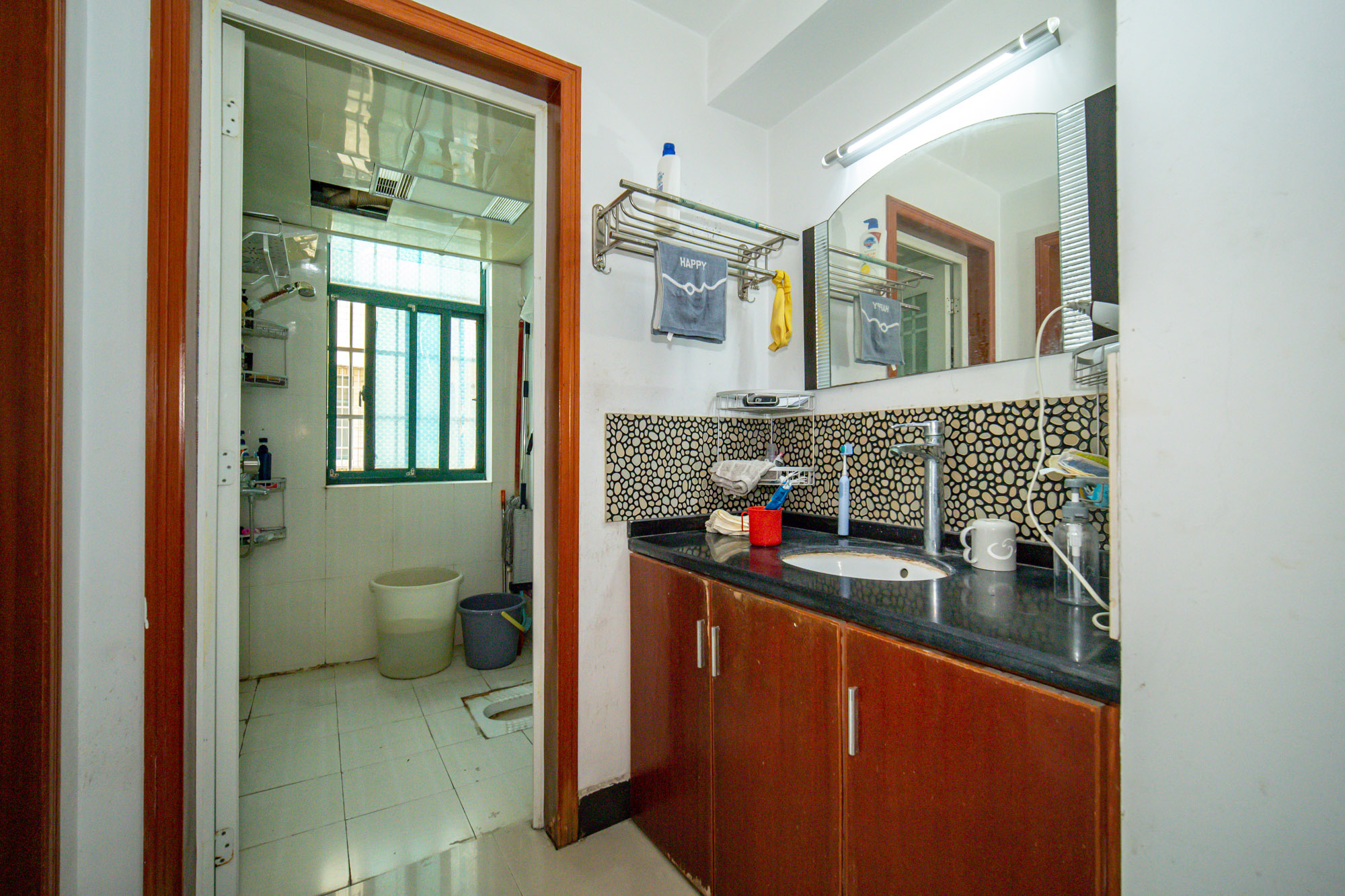 天和华城 3室2厅2卫 59.8万 天和华城 3室2厅2卫 59.8万卫生间