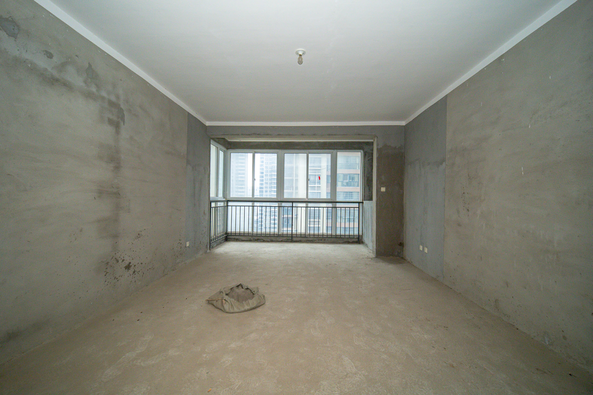 楚天世纪城东苑 4室2厅2卫 69.8万 楚天世纪城东苑 4室2厅2卫 69.8万客厅