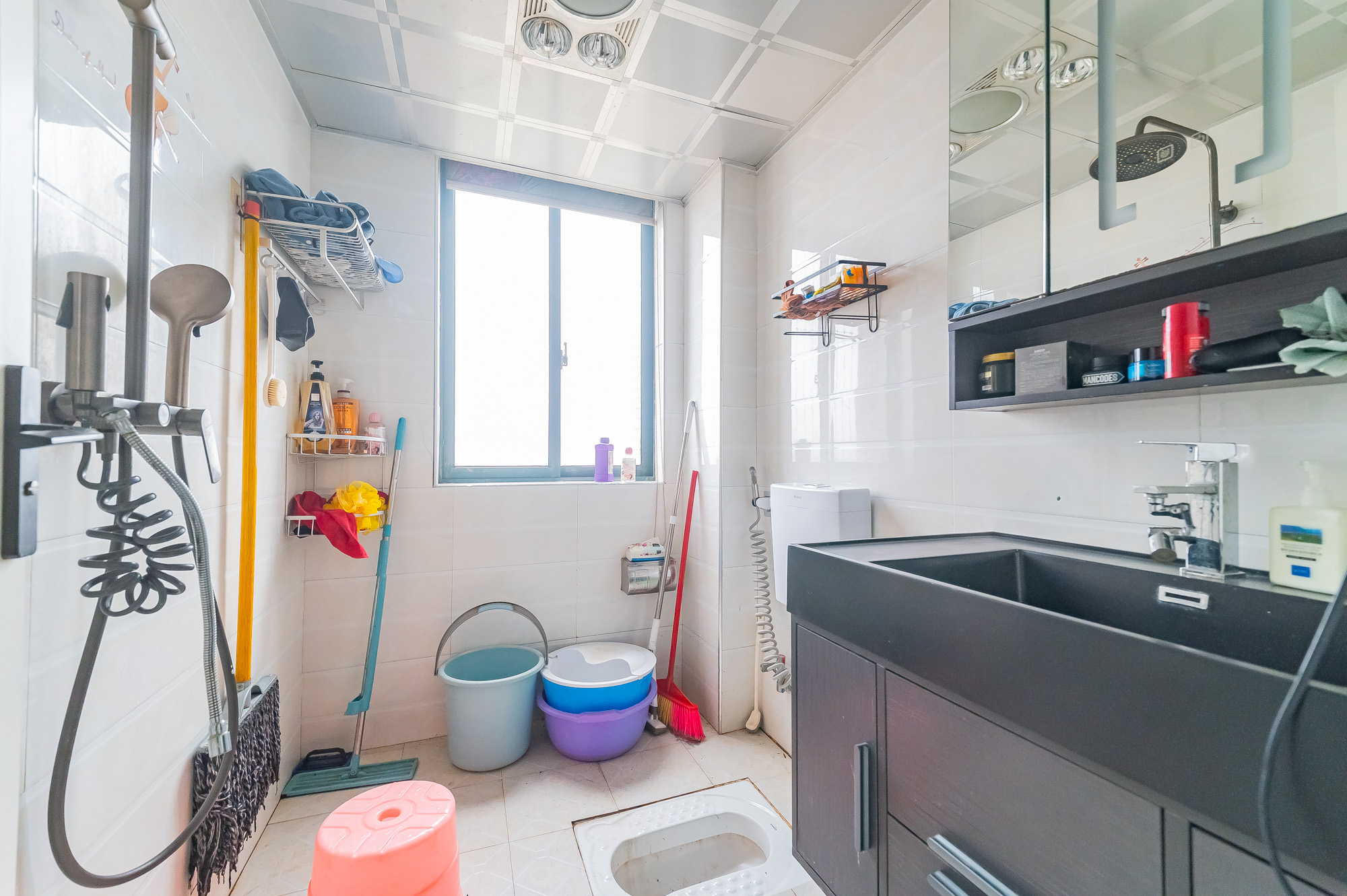 松雅湖畔 3室2厅1卫 58.0万 松雅湖畔 3室2厅1卫 58.0万卫生间