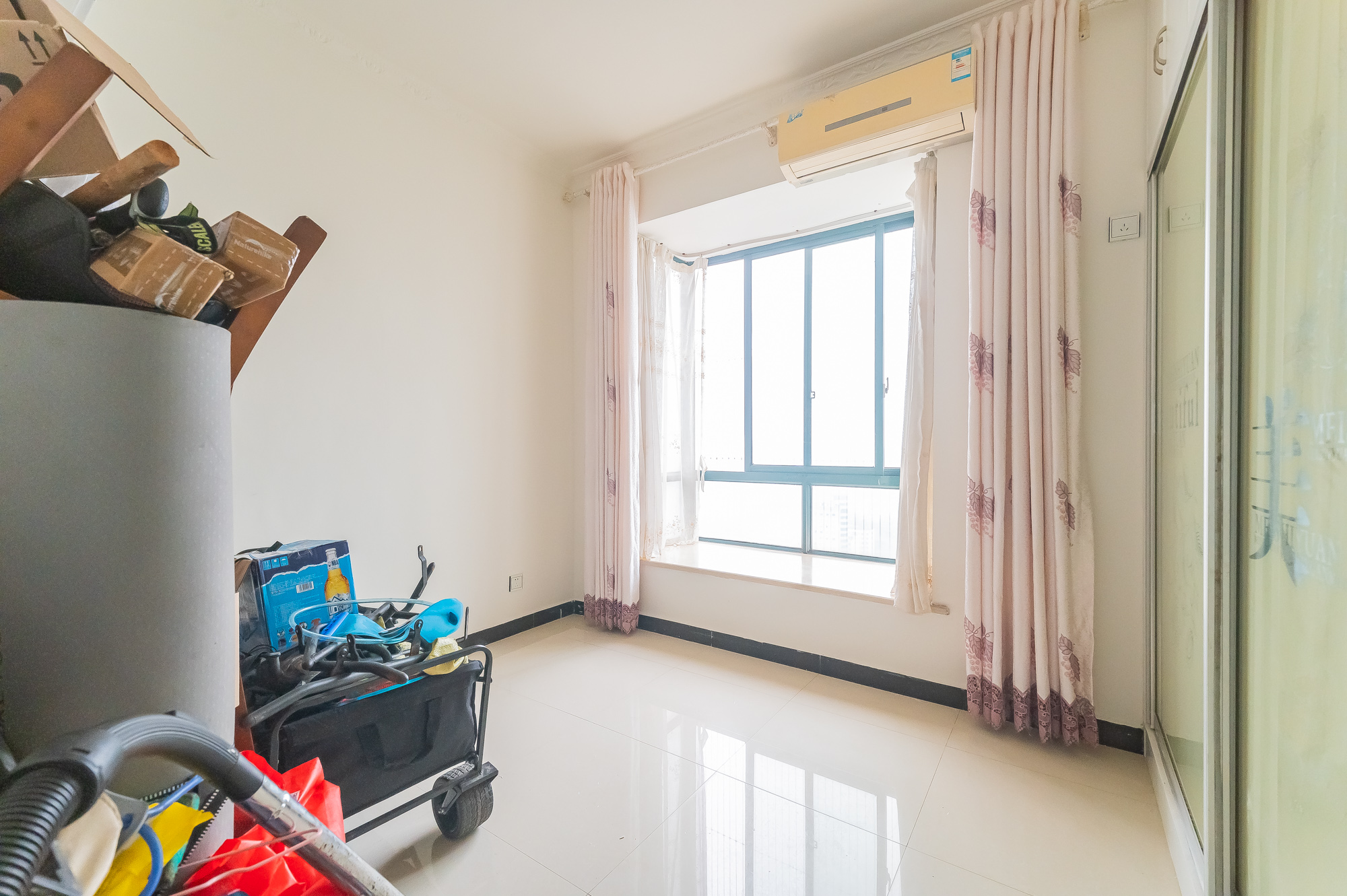 松雅湖畔 3室2厅1卫 58.0万 松雅湖畔 3室2厅1卫 58.0万卧室