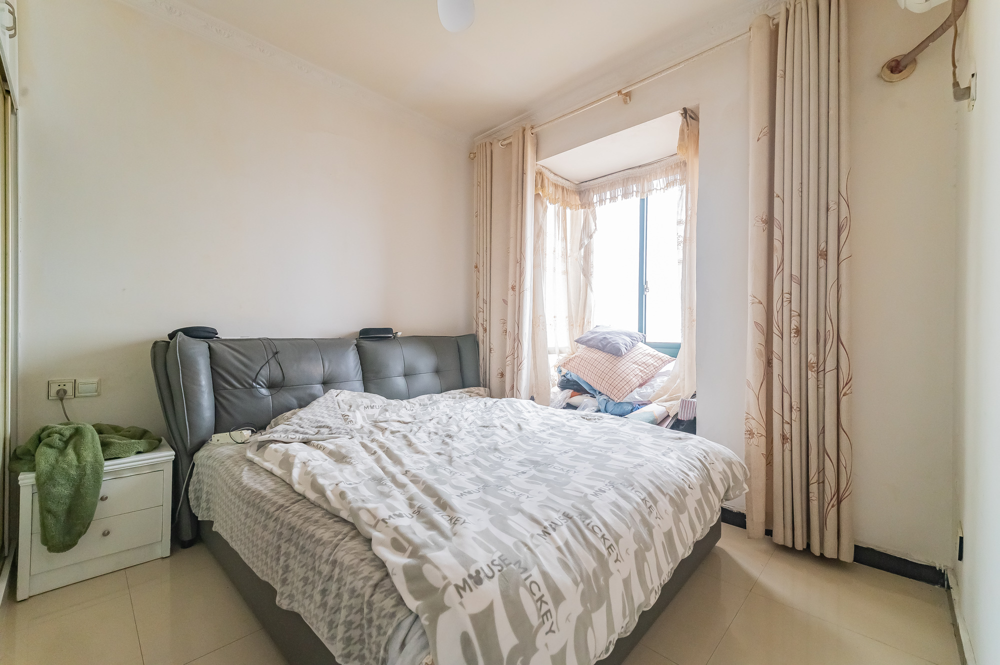 松雅湖畔 3室2厅1卫 58.0万 松雅湖畔 3室2厅1卫 58.0万卧室