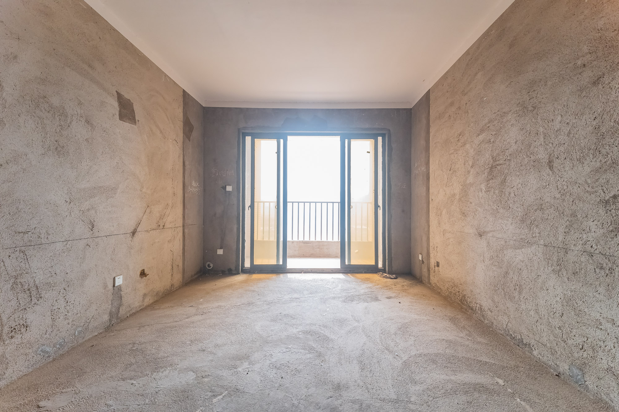 深业睿城 2室2厅1卫 52.0万 深业睿城 2室2厅1卫 52.0万客厅