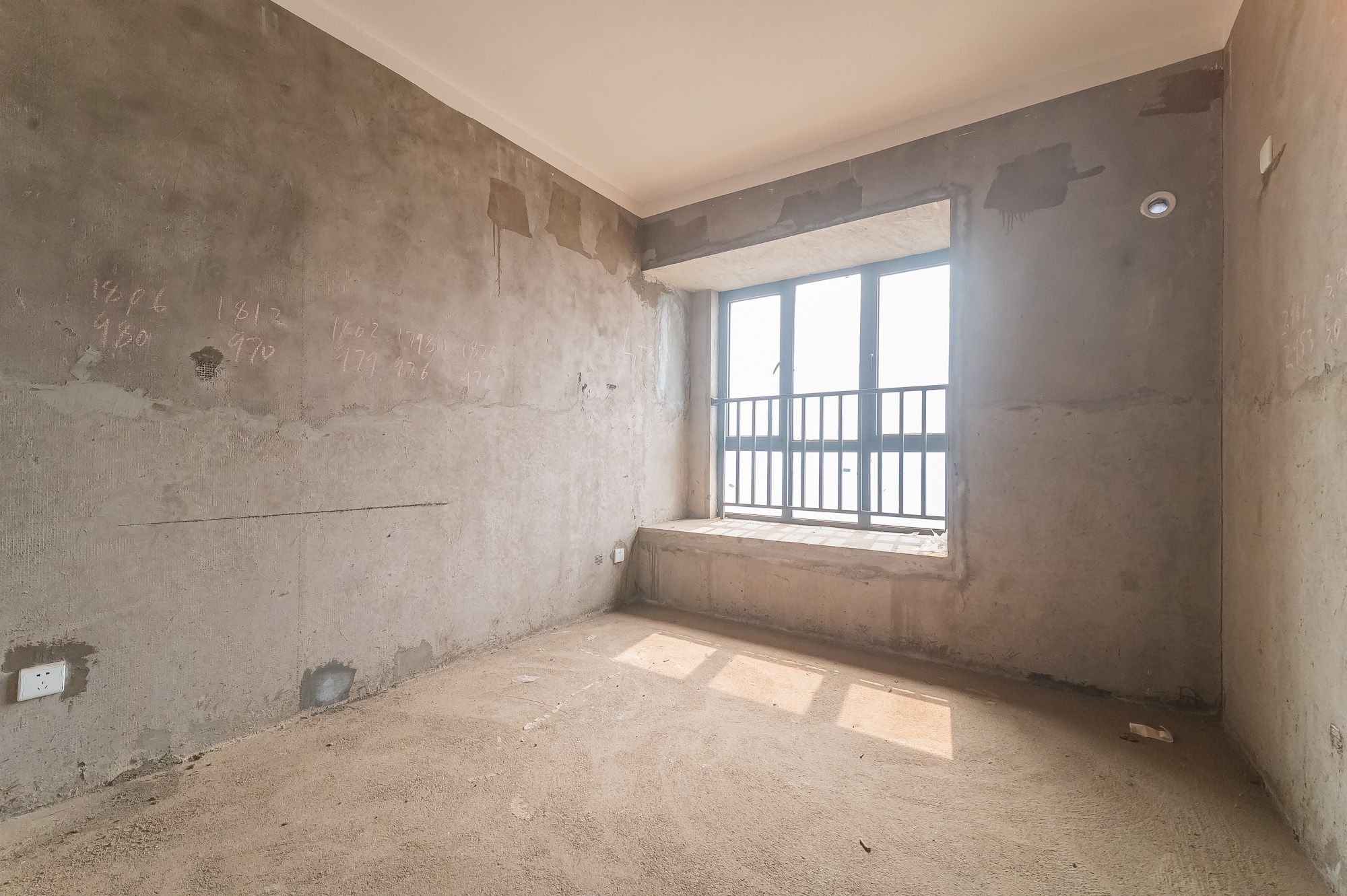 深业睿城 2室2厅1卫 52.0万 深业睿城 2室2厅1卫 52.0万其他