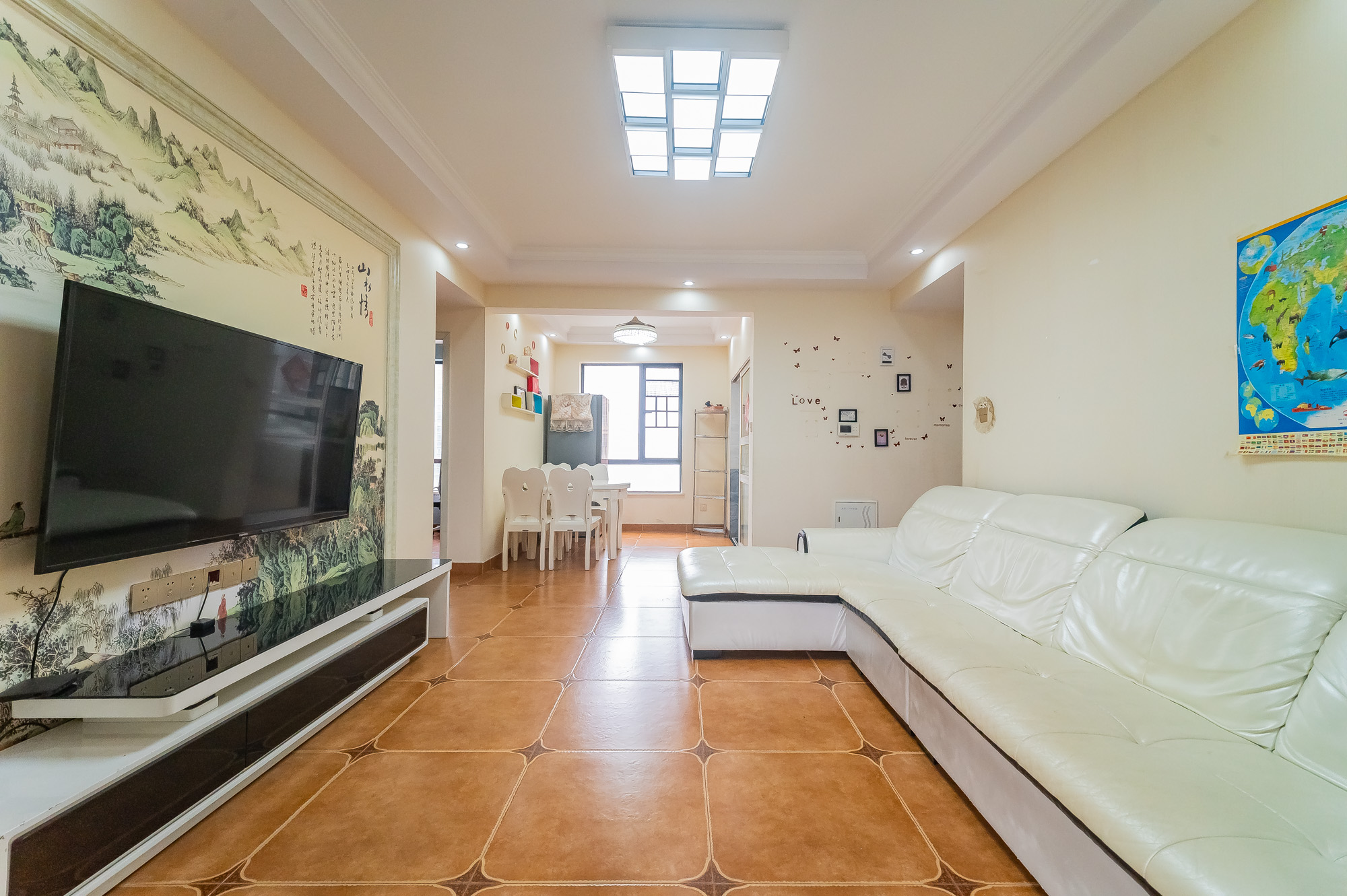 印山蓝色海岸  3室2厅1卫    76.0万 印山蓝色海岸  3室2厅1卫    76.0万客厅