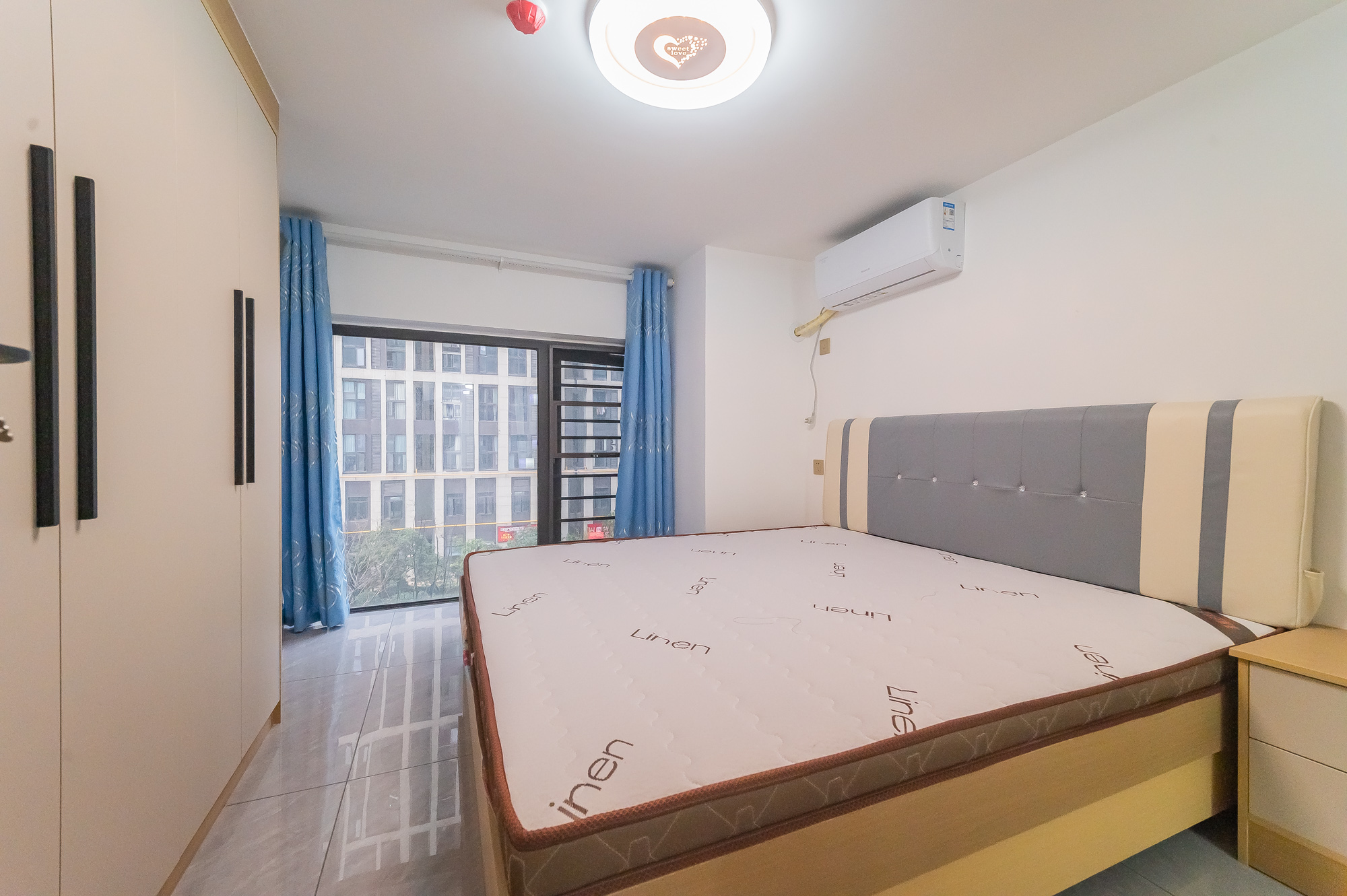 新城悦隽公园 2室1厅1卫 27.0万 新城悦隽公园 2室1厅1卫 27.0万卧室