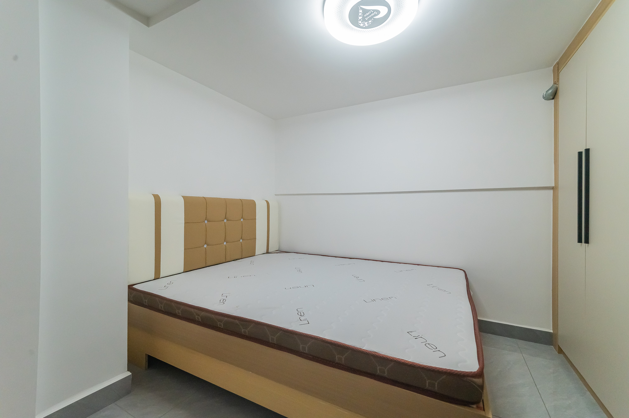 新城悦隽公园 2室1厅1卫 27.0万 新城悦隽公园 2室1厅1卫 27.0万卧室