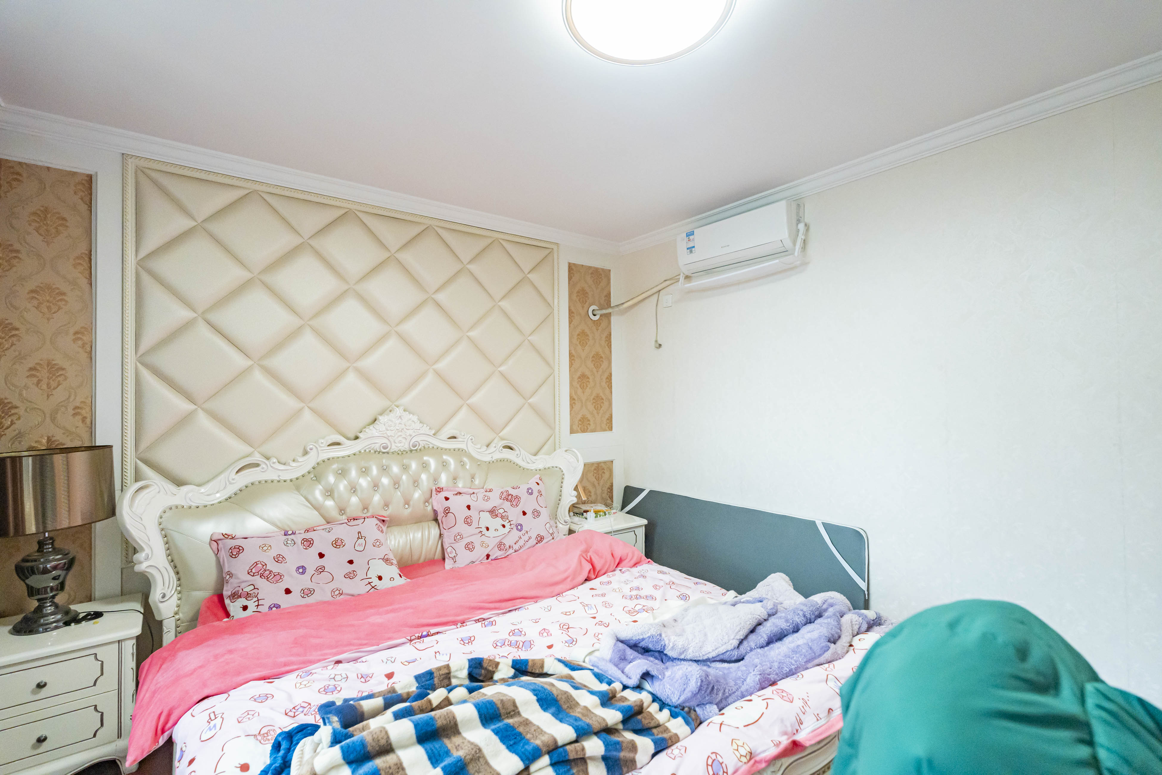 悦湖山 4室2厅2卫 148.0万 悦湖山 4室2厅2卫 148.0万卧室