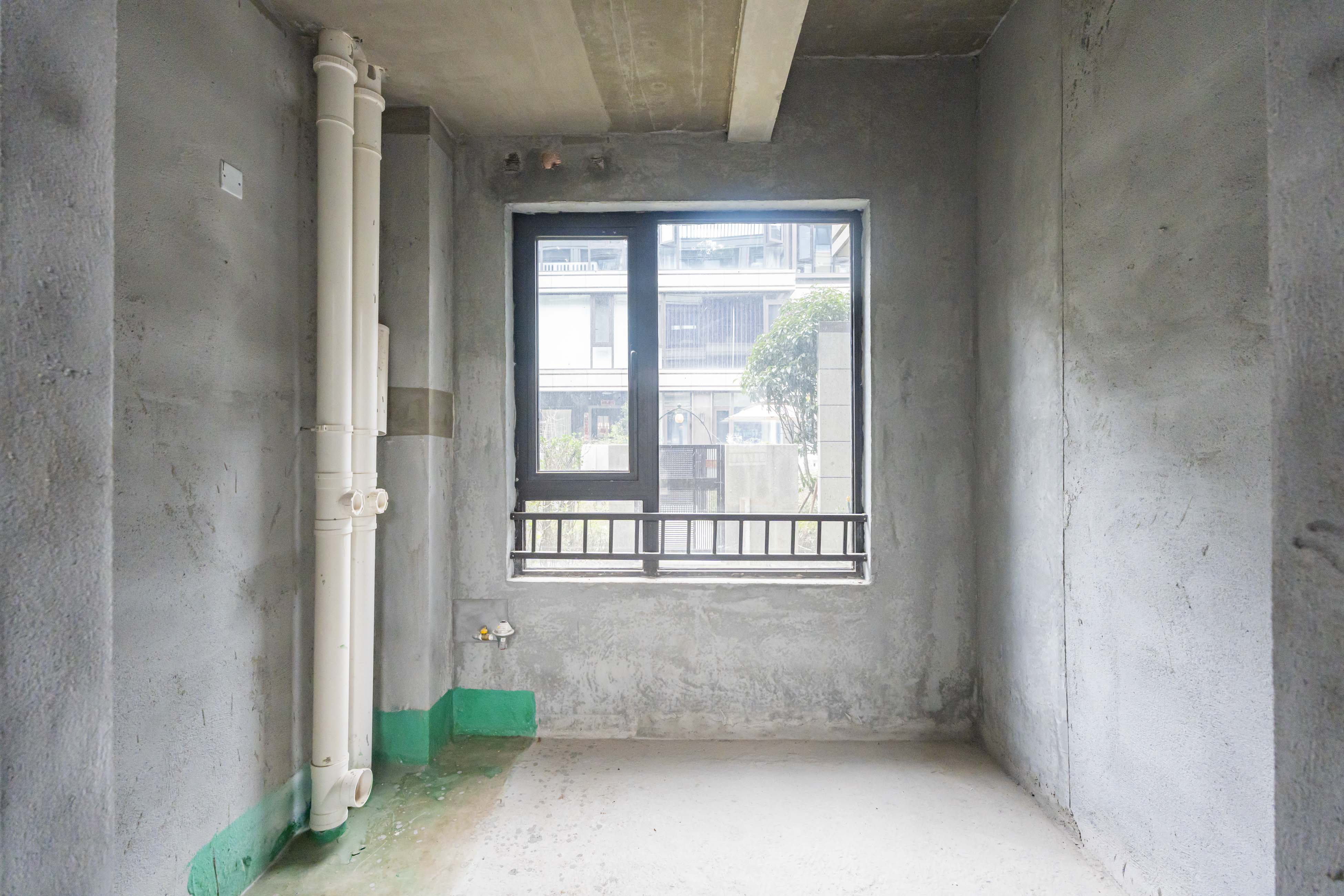 东原麓印长江C区  4室2厅3卫   360.00万厨房