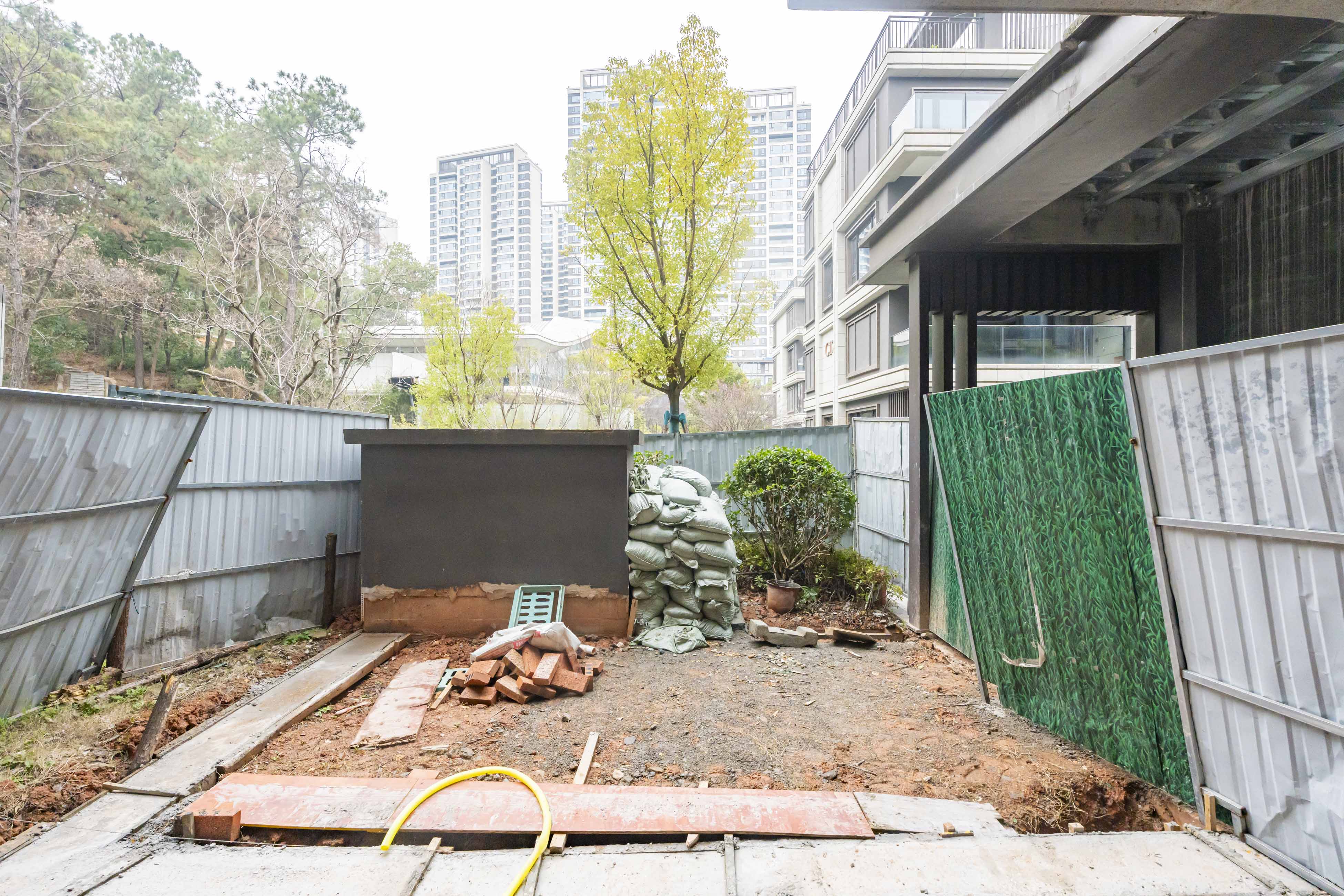 东原麓印长江C区  5室2厅3卫   370.00万其他