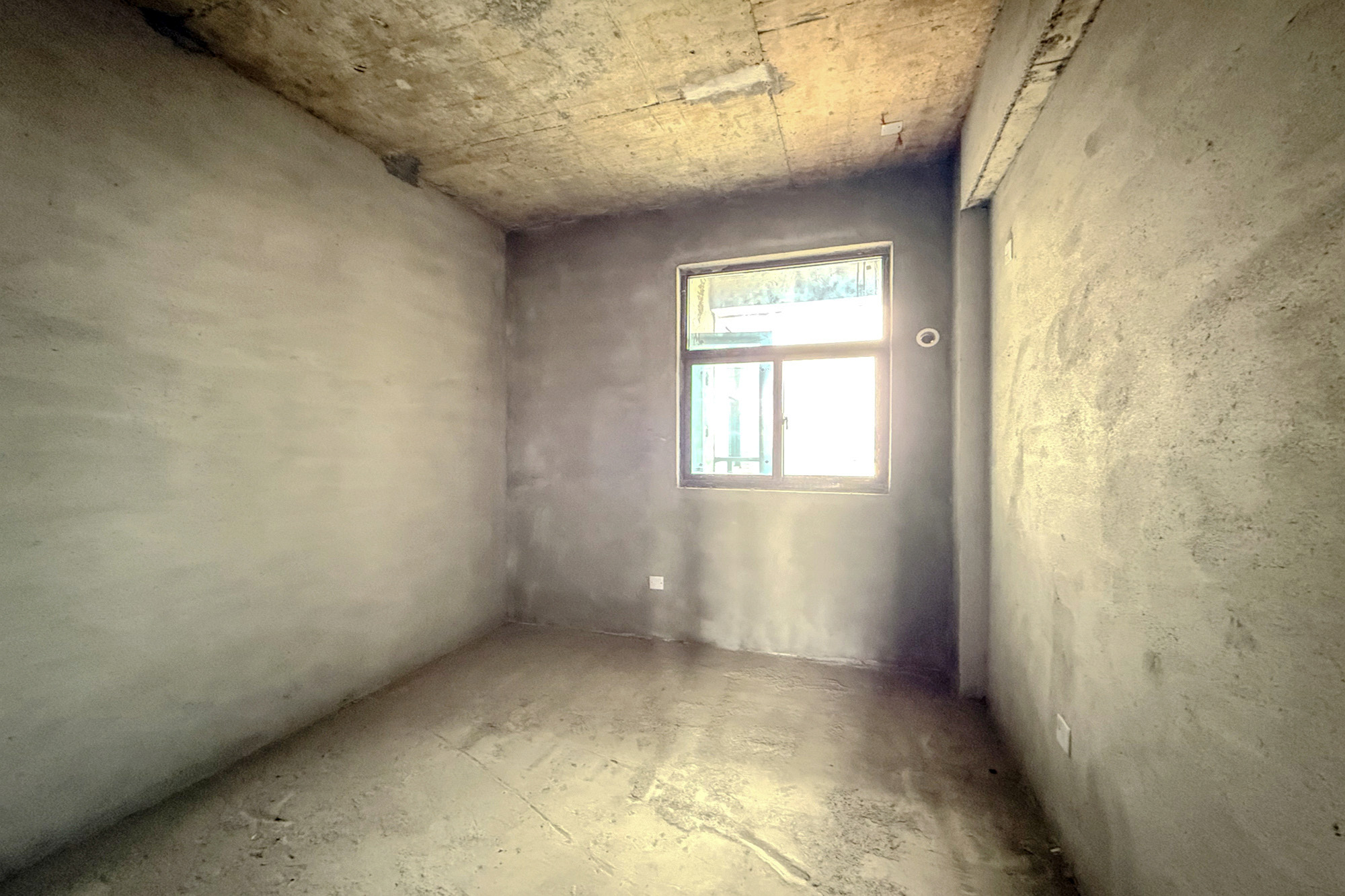 长郡旁牛津街(瑞凯滨江雅苑)  3室2厅2卫    52.0万 长郡旁牛津街(瑞凯滨江雅苑)  3室2厅2卫    52.0万其他