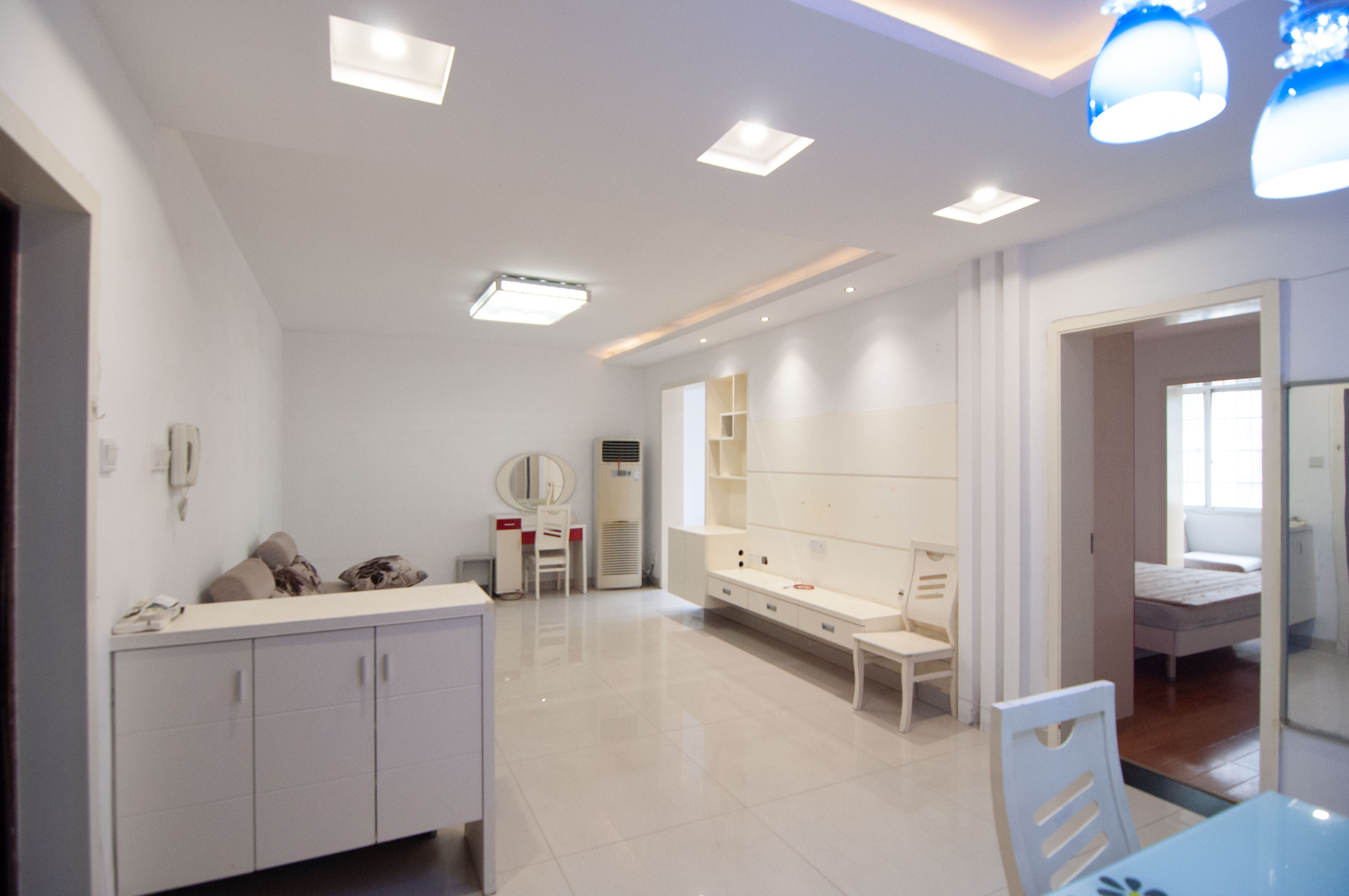 玛依拉山庄 2室2厅1卫 69.8万 玛依拉山庄 2室2厅1卫 69.8万客厅