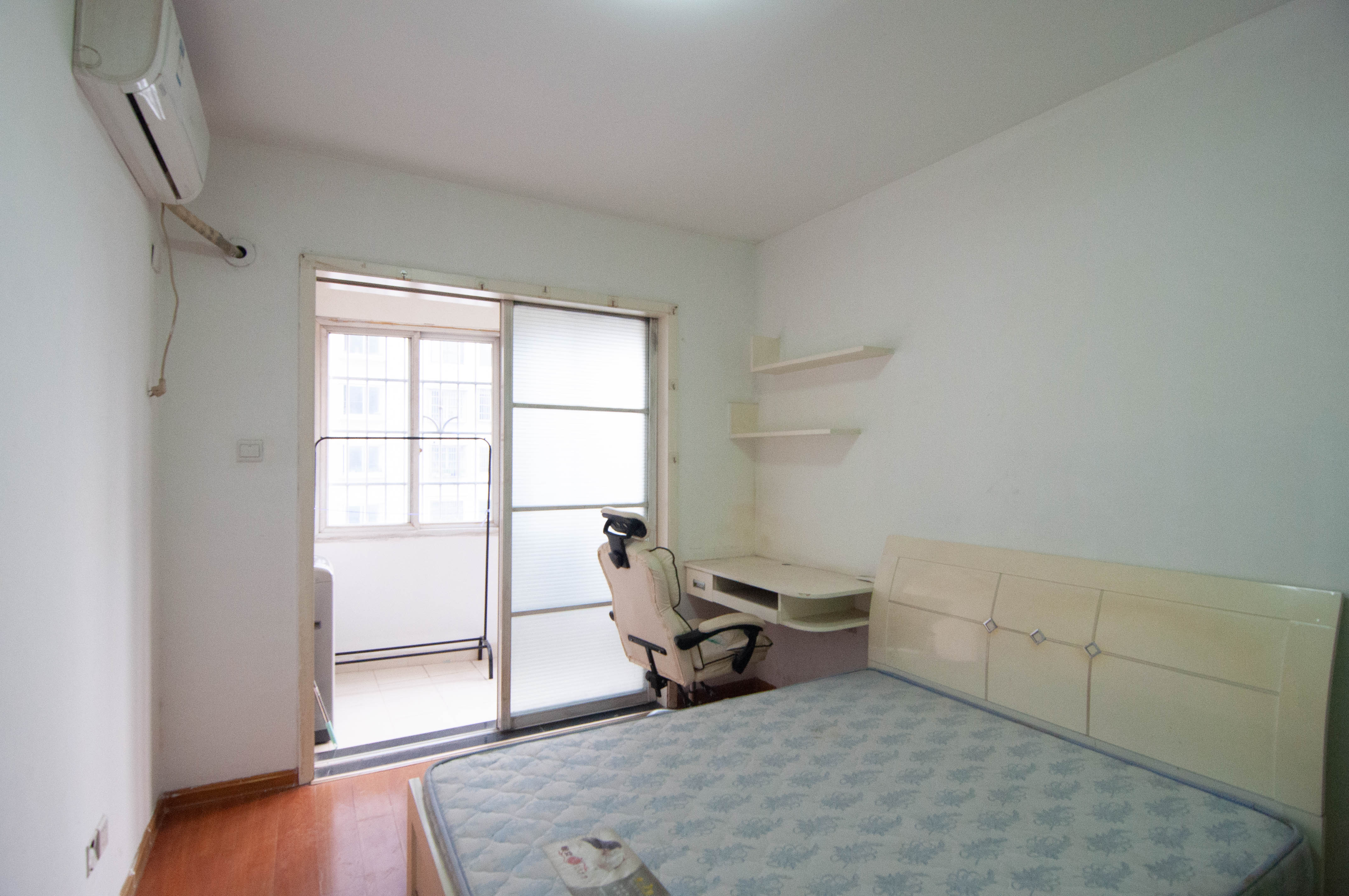 玛依拉山庄 2室2厅1卫 69.8万 玛依拉山庄 2室2厅1卫 69.8万其他