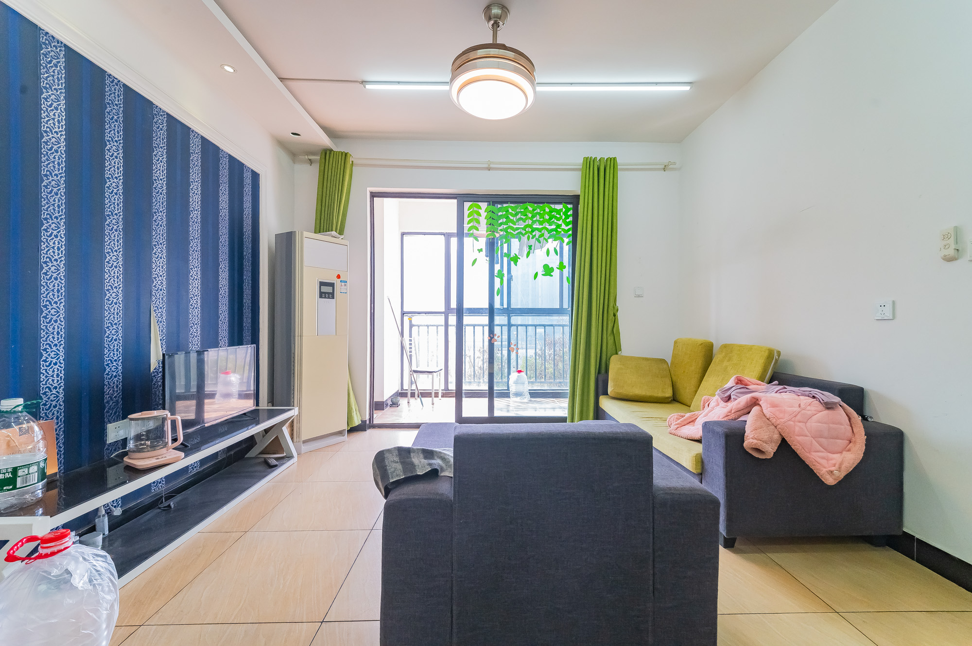 国泰九龙湾  3室2厅1卫    75.8万 国泰九龙湾  3室2厅1卫    75.8万客厅