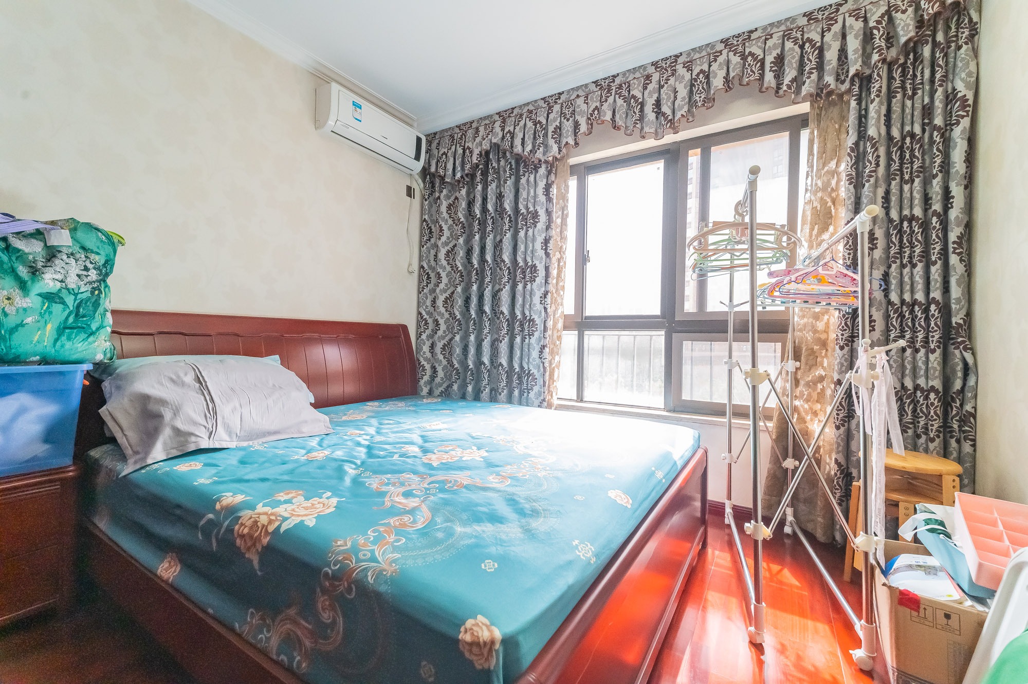 华润凤凰城三期  4室2厅3卫    148.0万 华润凤凰城三期  4室2厅3卫    148.0万卧室