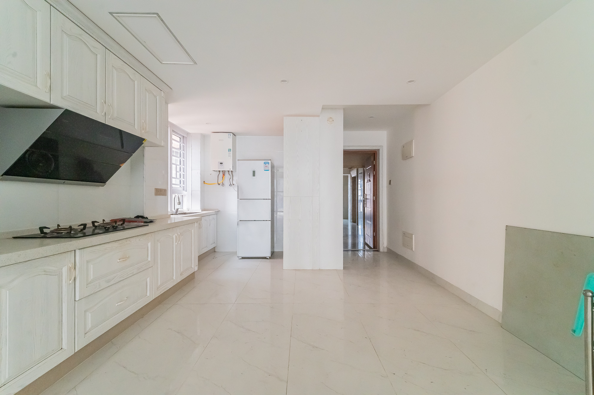 华润凤凰城二期 3室2厅1卫 89.8万 华润凤凰城二期 3室2厅1卫 89.8万客厅