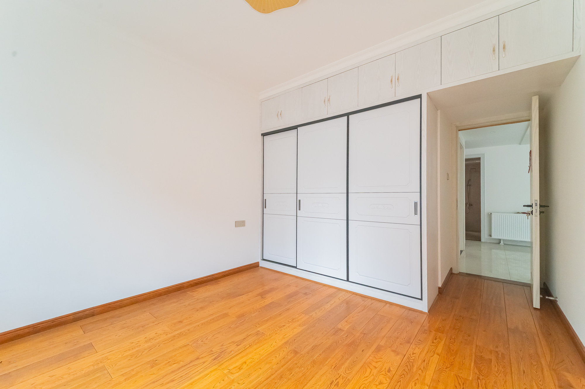 华润凤凰城二期 3室2厅1卫 89.8万 华润凤凰城二期 3室2厅1卫 89.8万卧室