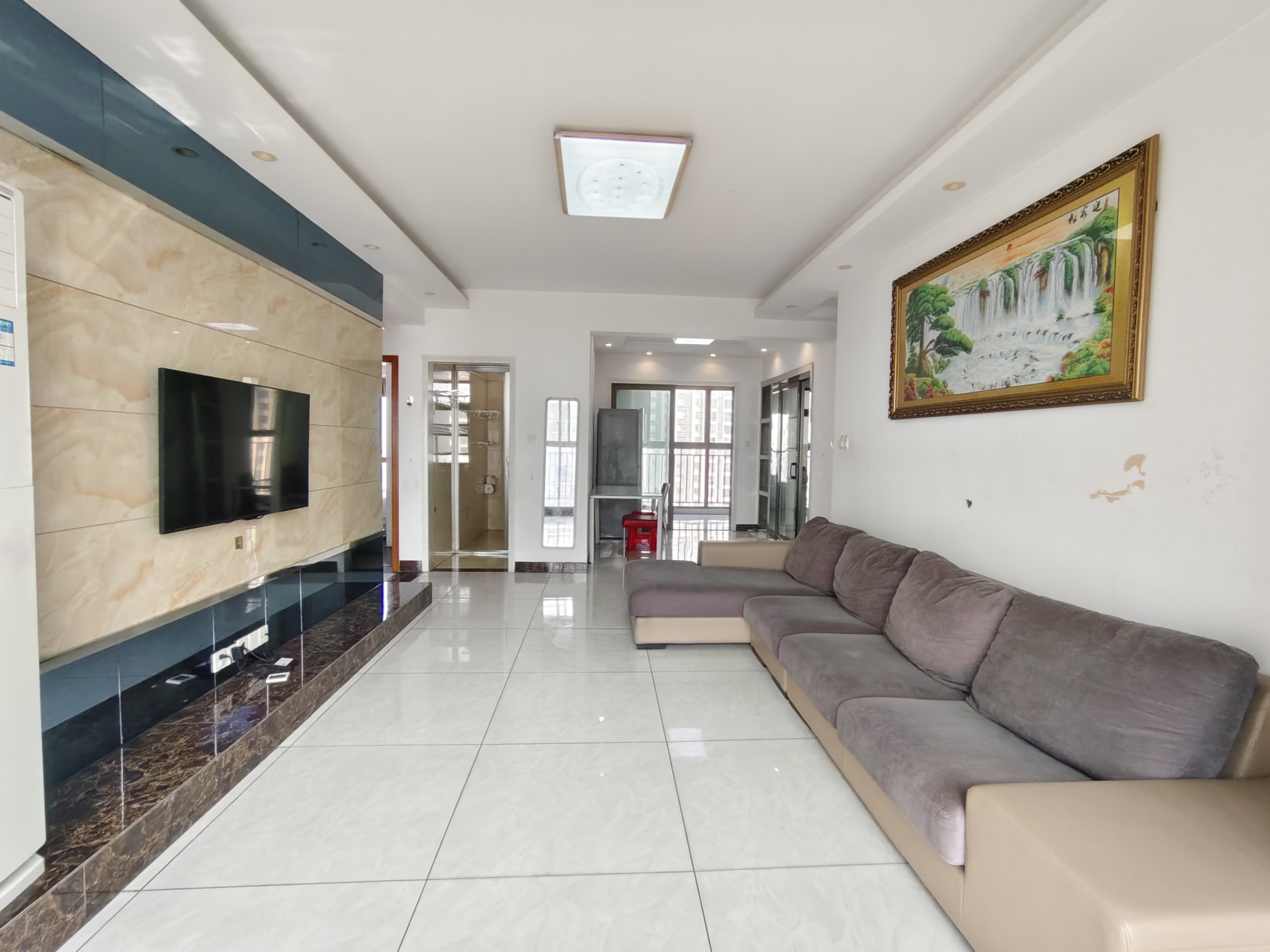 湖湘文化城(锦绣香江)  3室2厅2卫    42.8万 湖湘文化城(锦绣香江)  3室2厅2卫    42.8万室内图