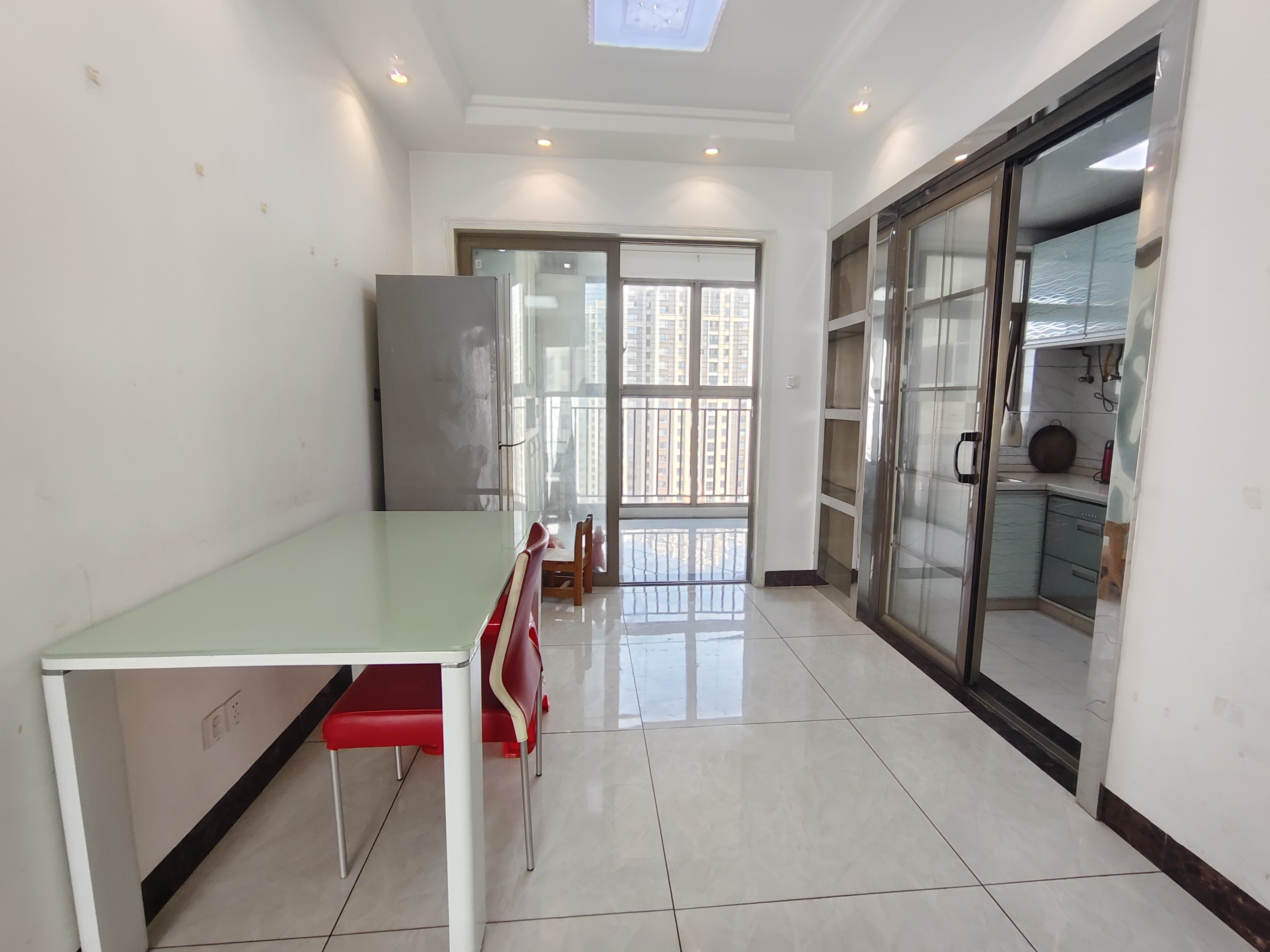 湖湘文化城(锦绣香江)  3室2厅2卫    42.8万 湖湘文化城(锦绣香江)  3室2厅2卫    42.8万室内图