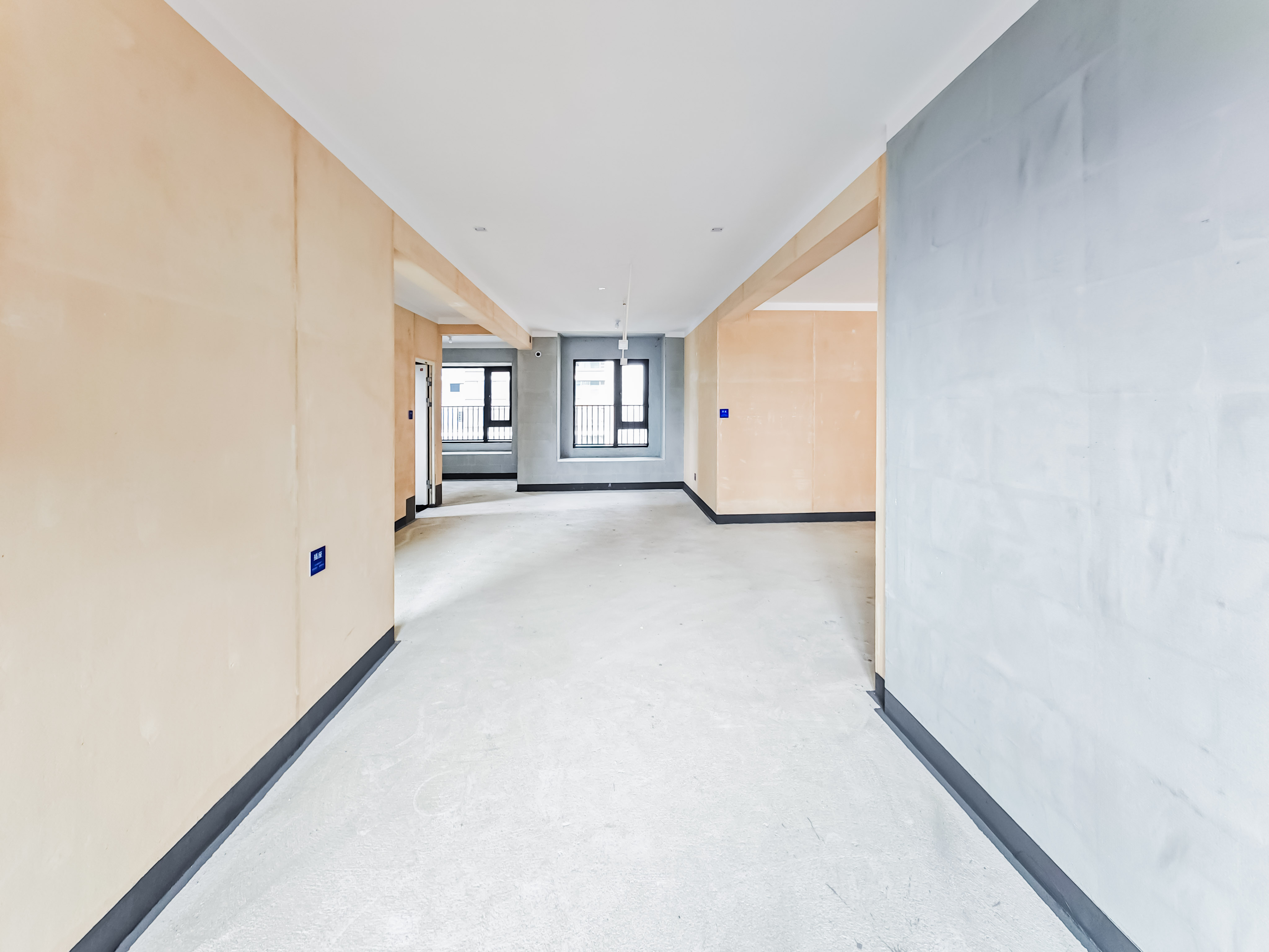 建发玖洲观澜  4室2厅2卫   215.00万其他