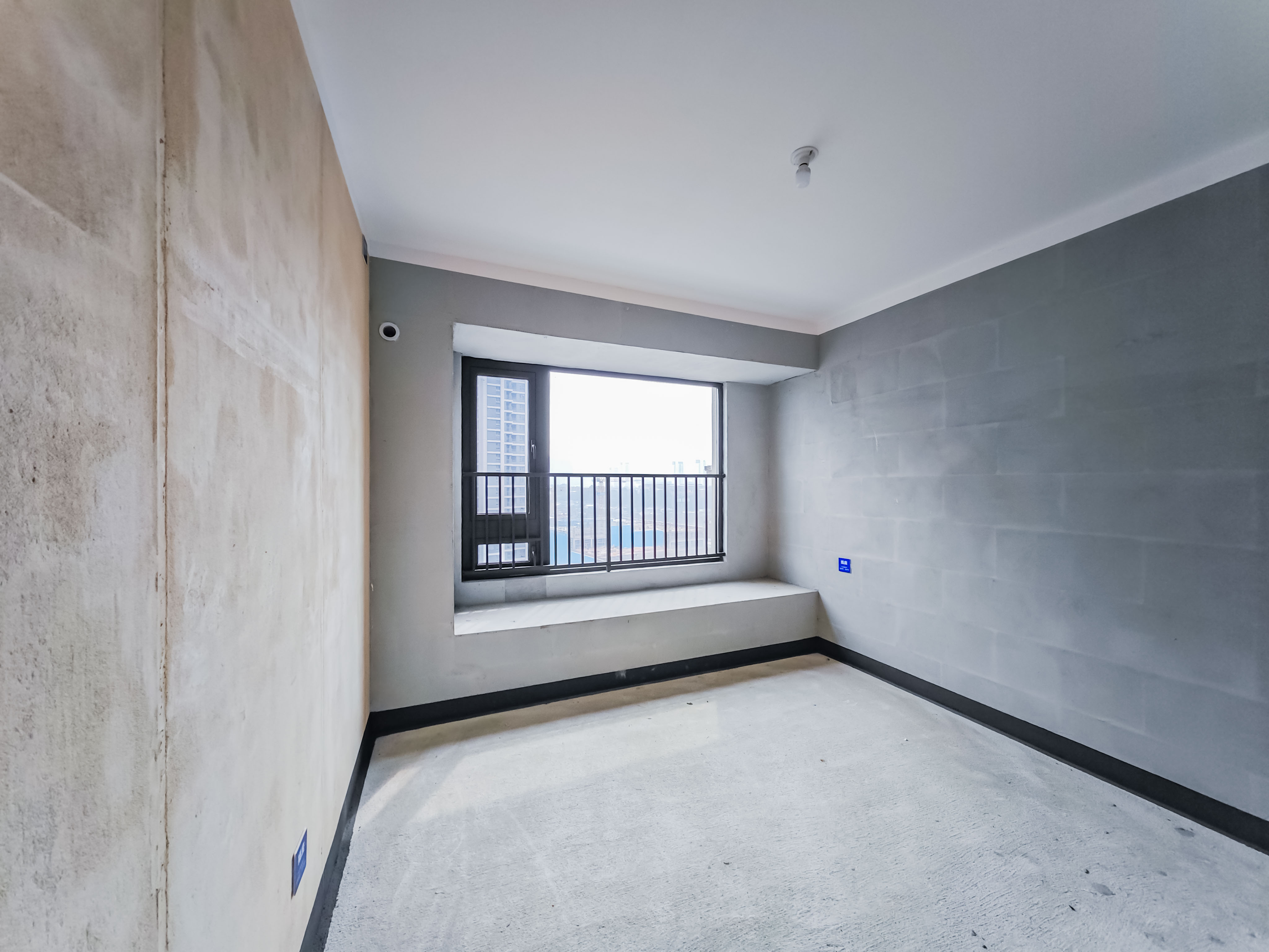 建发玖洲观澜  4室2厅2卫   215.00万其他