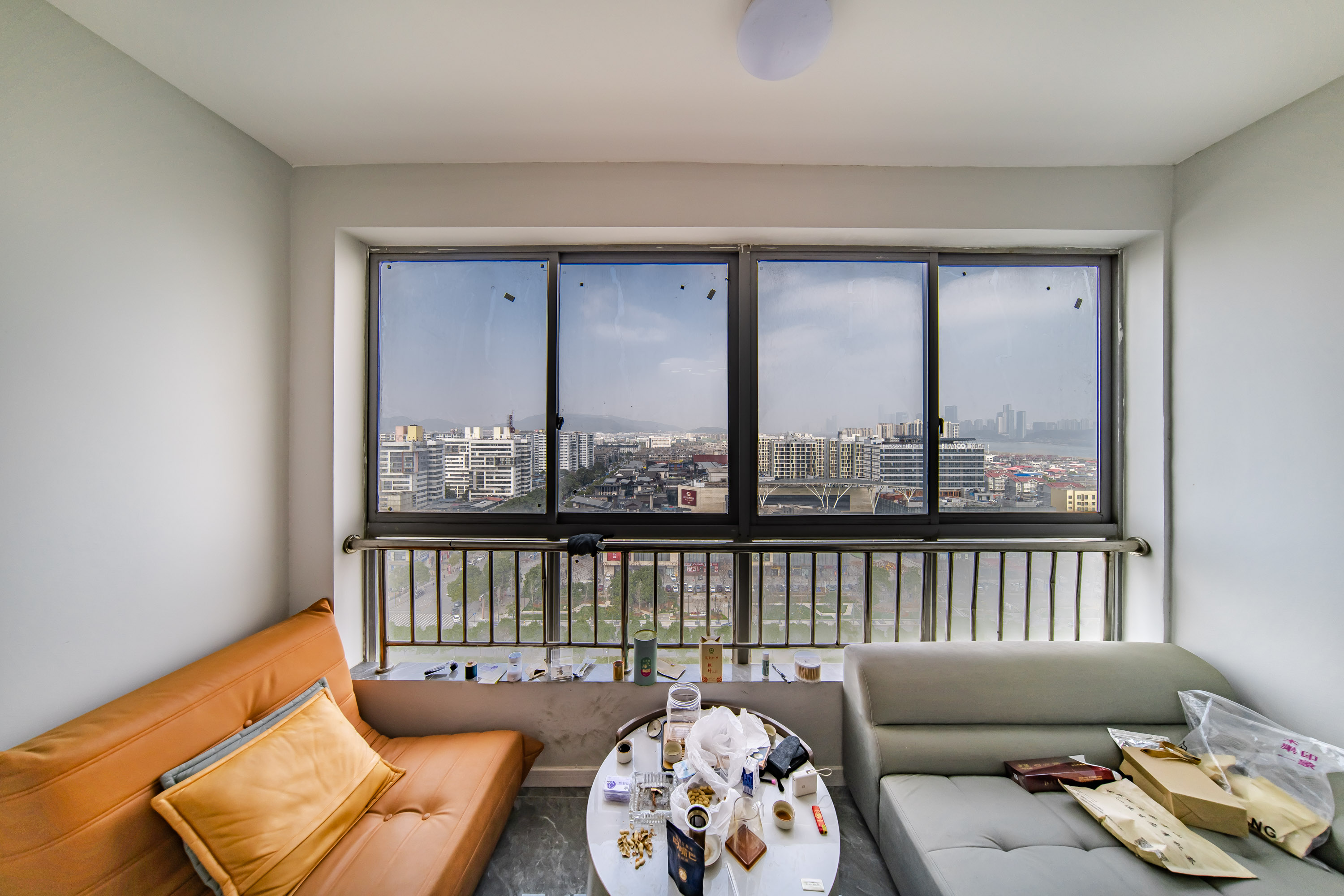 荣升家园(湘江熙岸) 3室2厅2卫 105.0万 荣升家园(湘江熙岸) 3室2厅2卫 105.0万阳台