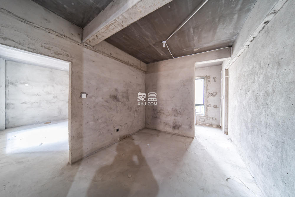 洋湖18克拉（曠遠(yuǎn)洋湖18克拉）  4室2廳1衛(wèi)   300.00萬
