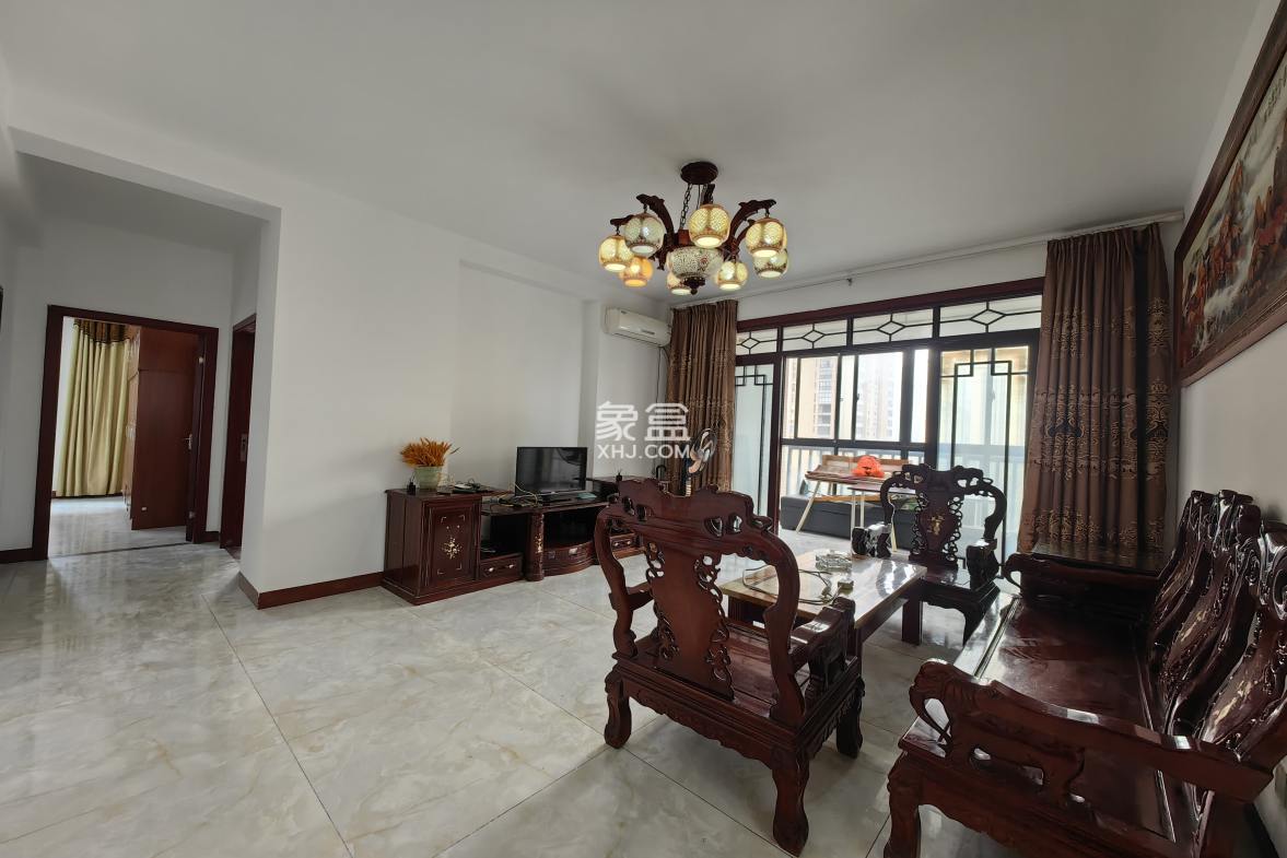 泰山公馆  1室2厅1卫    58.0万 泰山公馆  1室2厅1卫    58.0万室内图