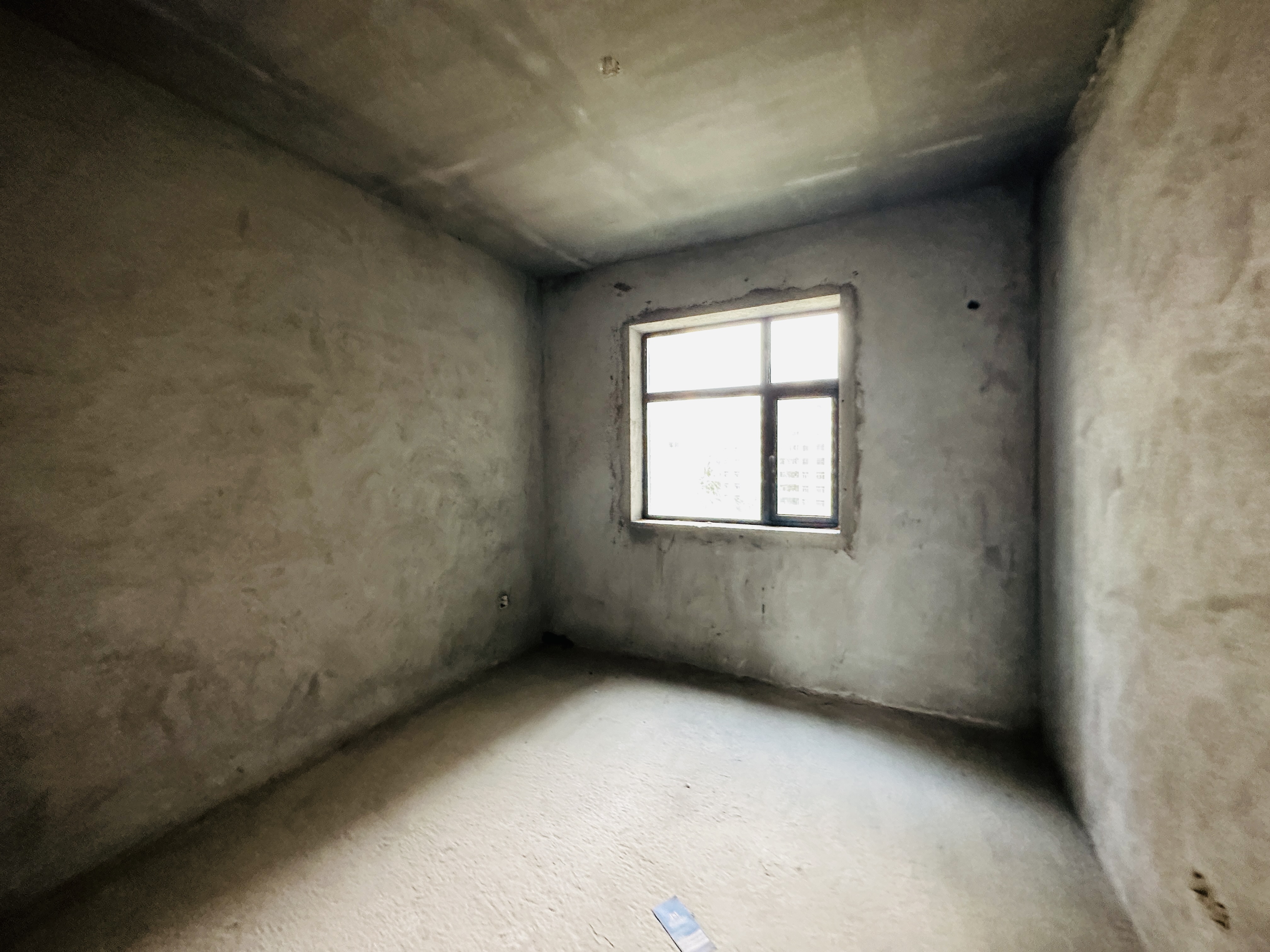 金龙城市广场一期 3室2厅2卫 220.0万 金龙城市广场一期 3室2厅2卫 220.0万卧室