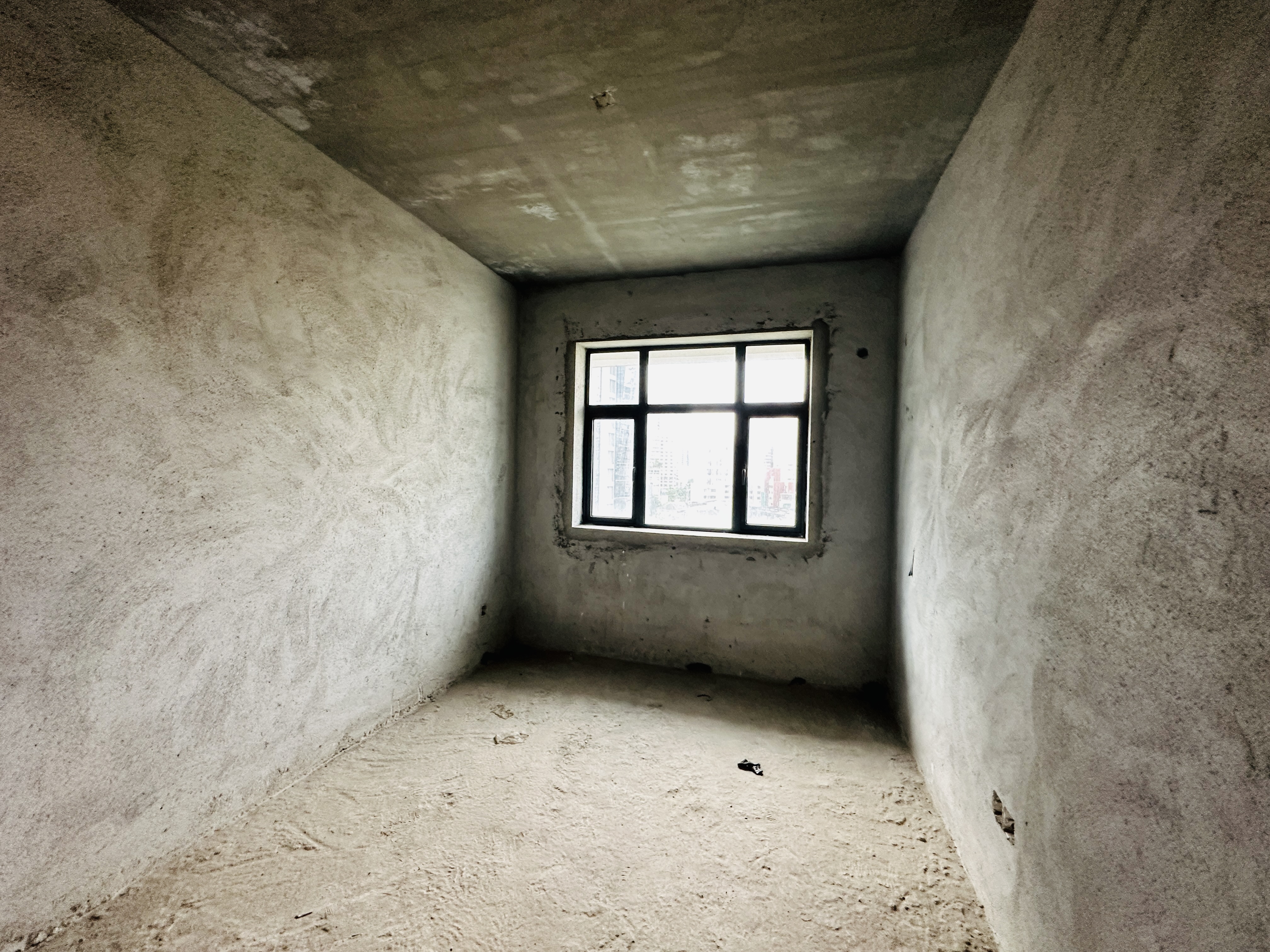 金龙城市广场一期 3室2厅2卫 220.0万 金龙城市广场一期 3室2厅2卫 220.0万卧室