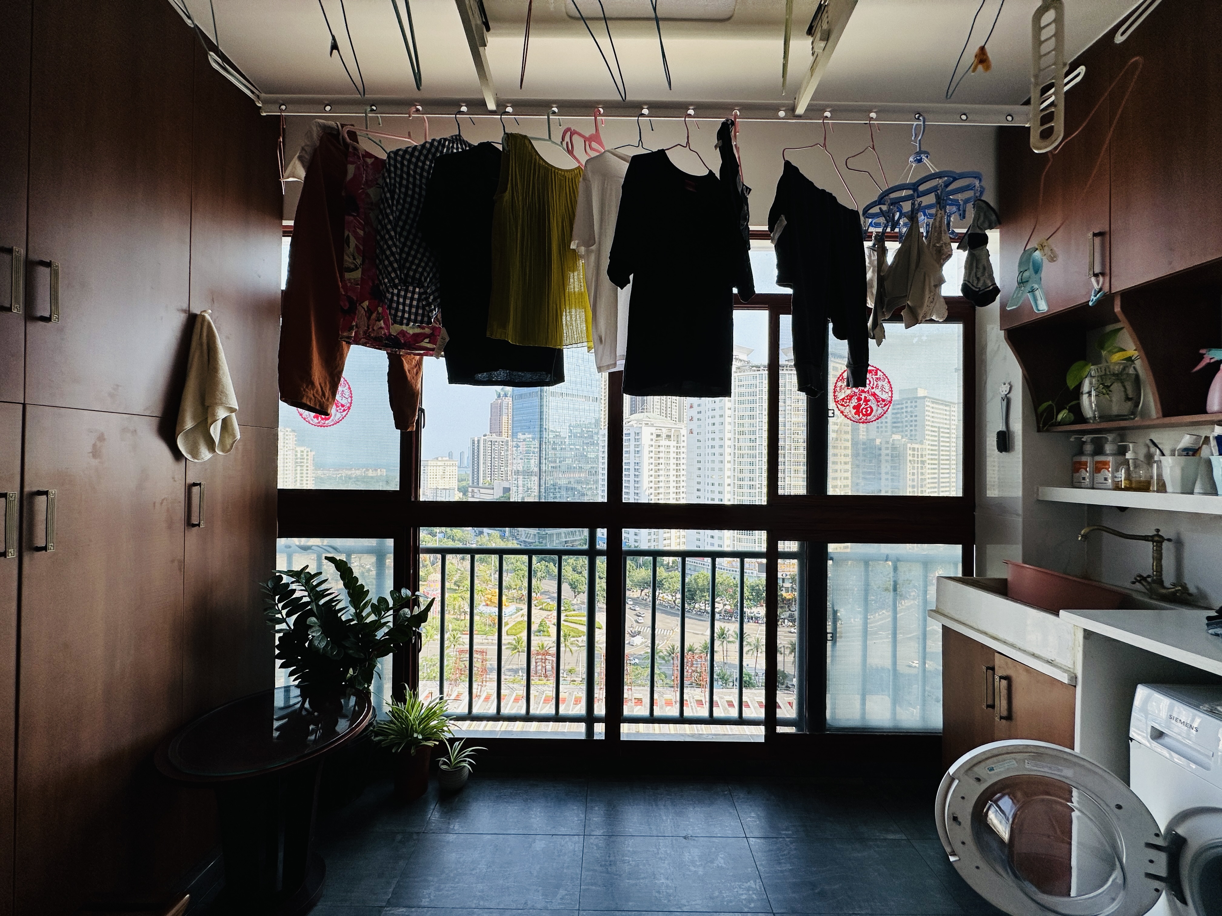 鑫龙大厦 2室2厅1卫 180.0万 鑫龙大厦 2室2厅1卫 180.0万阳台